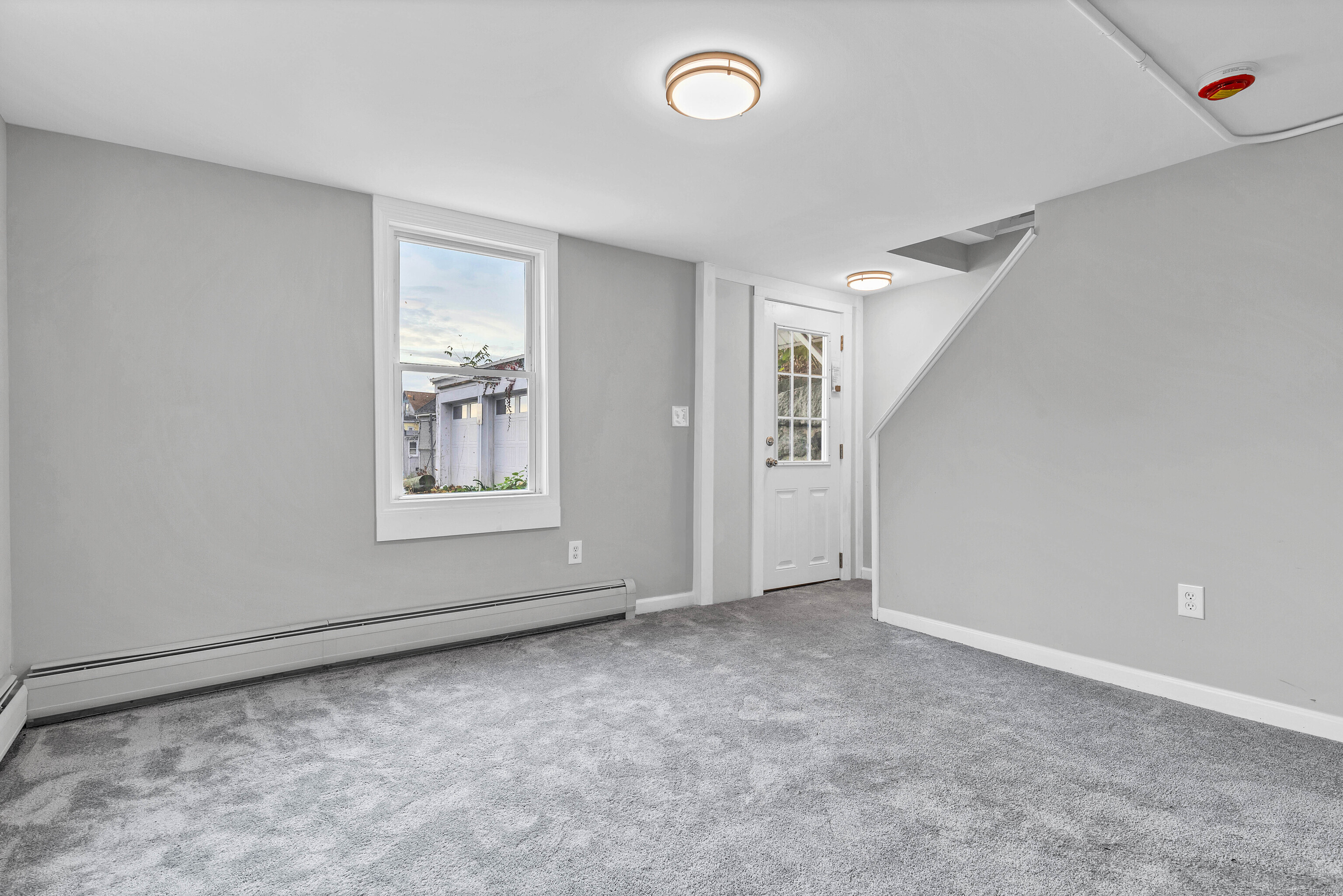 33 Hope Street, New London, Connecticut image 6