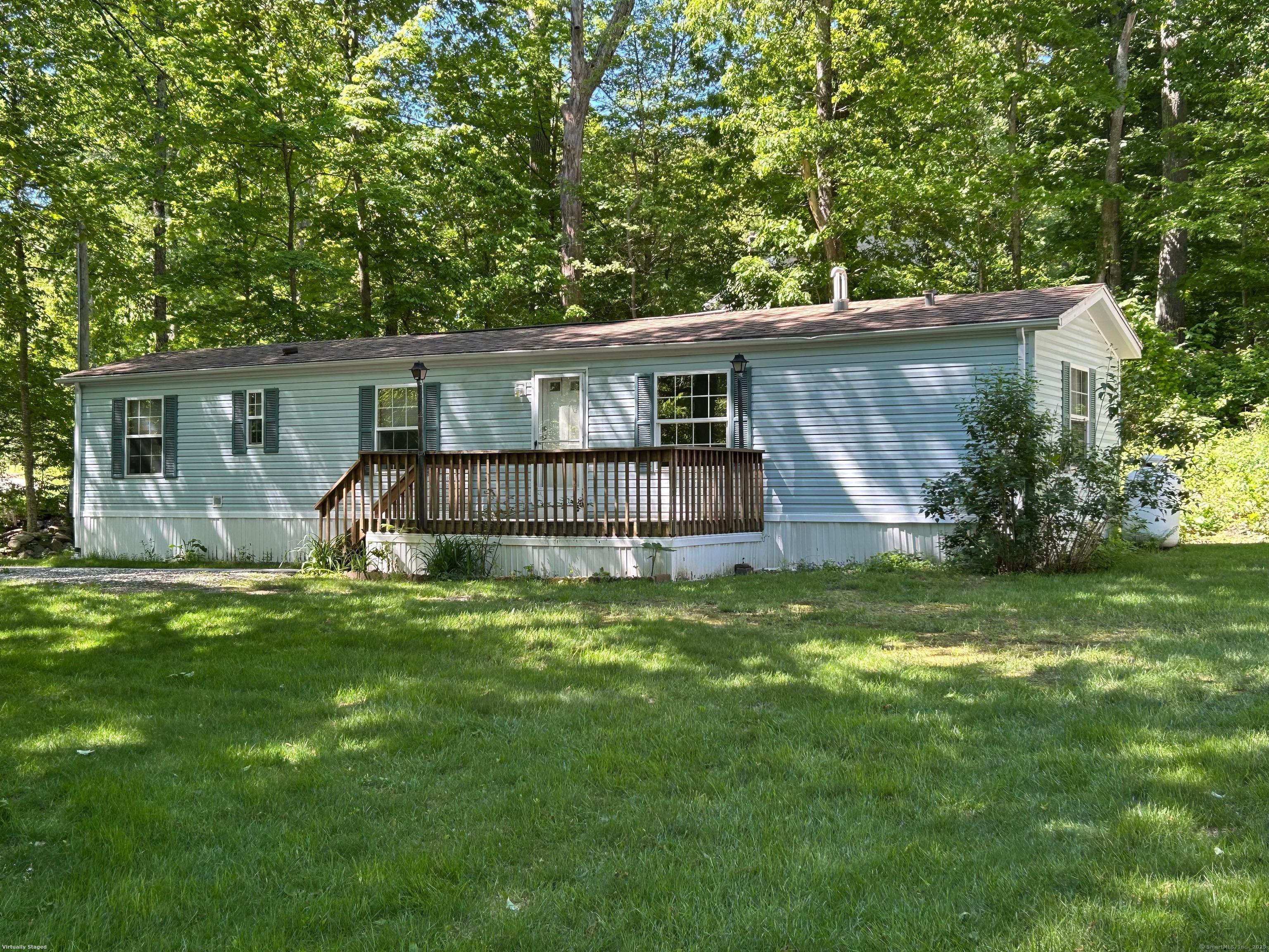 Rental Property at Forest Drive, Salem, Connecticut - Bedrooms: 2 
Bathrooms: 1 
Rooms: 3  - $1,300 MO.