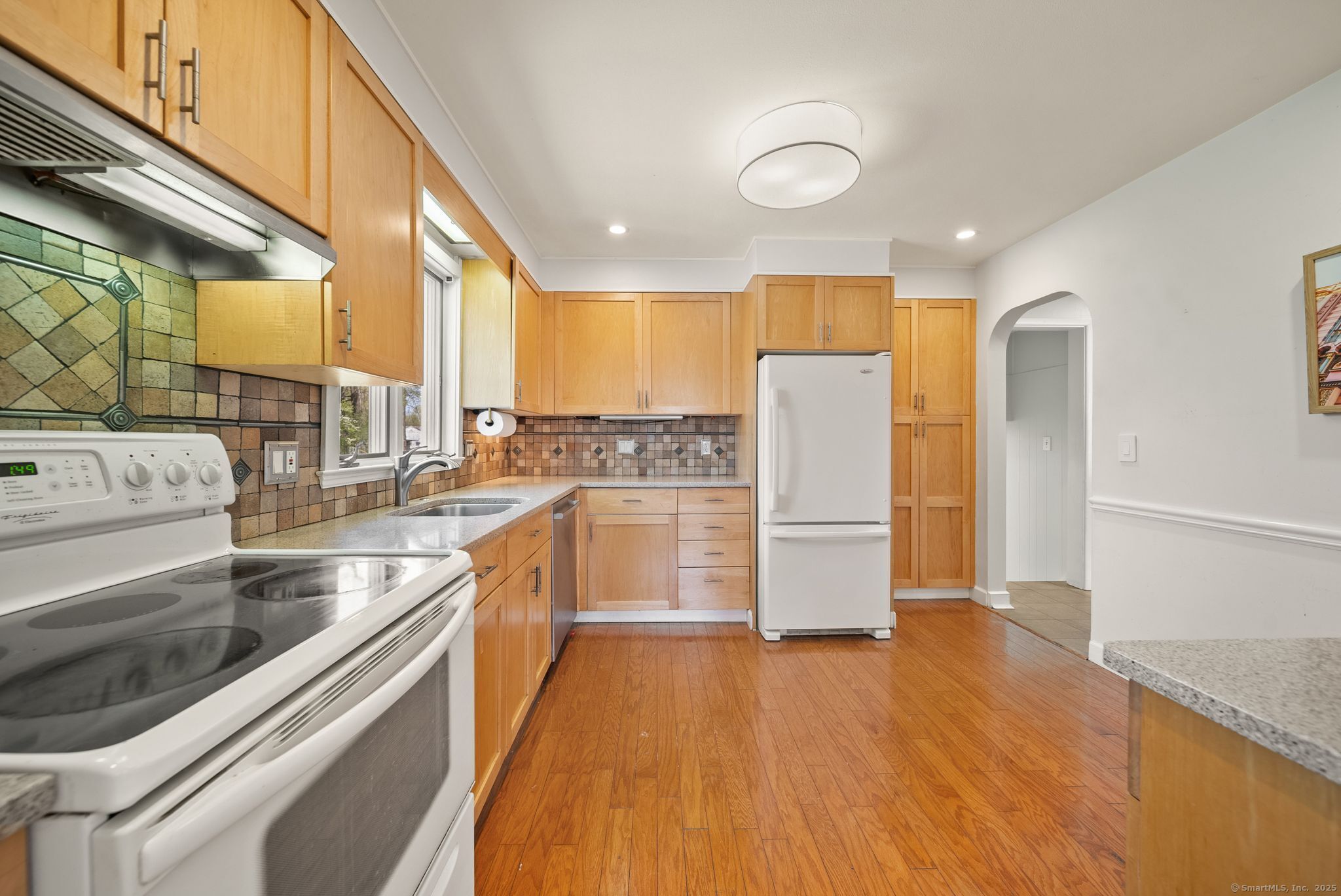 88 Lawler Road, West Hartford, Connecticut image 3