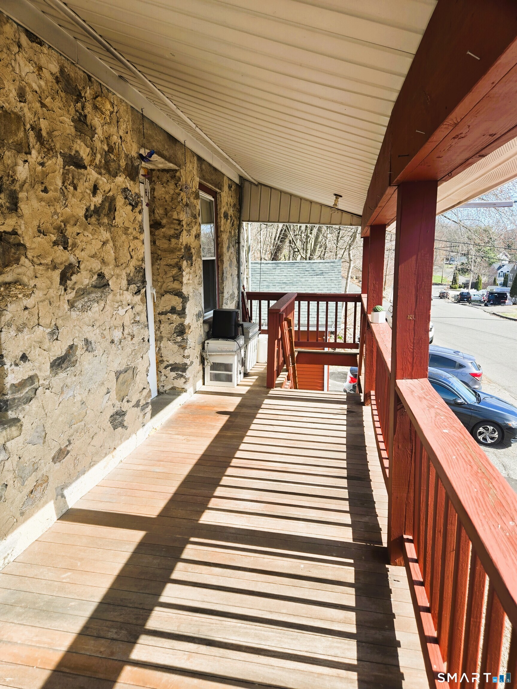 73 Woodbridge Avenue