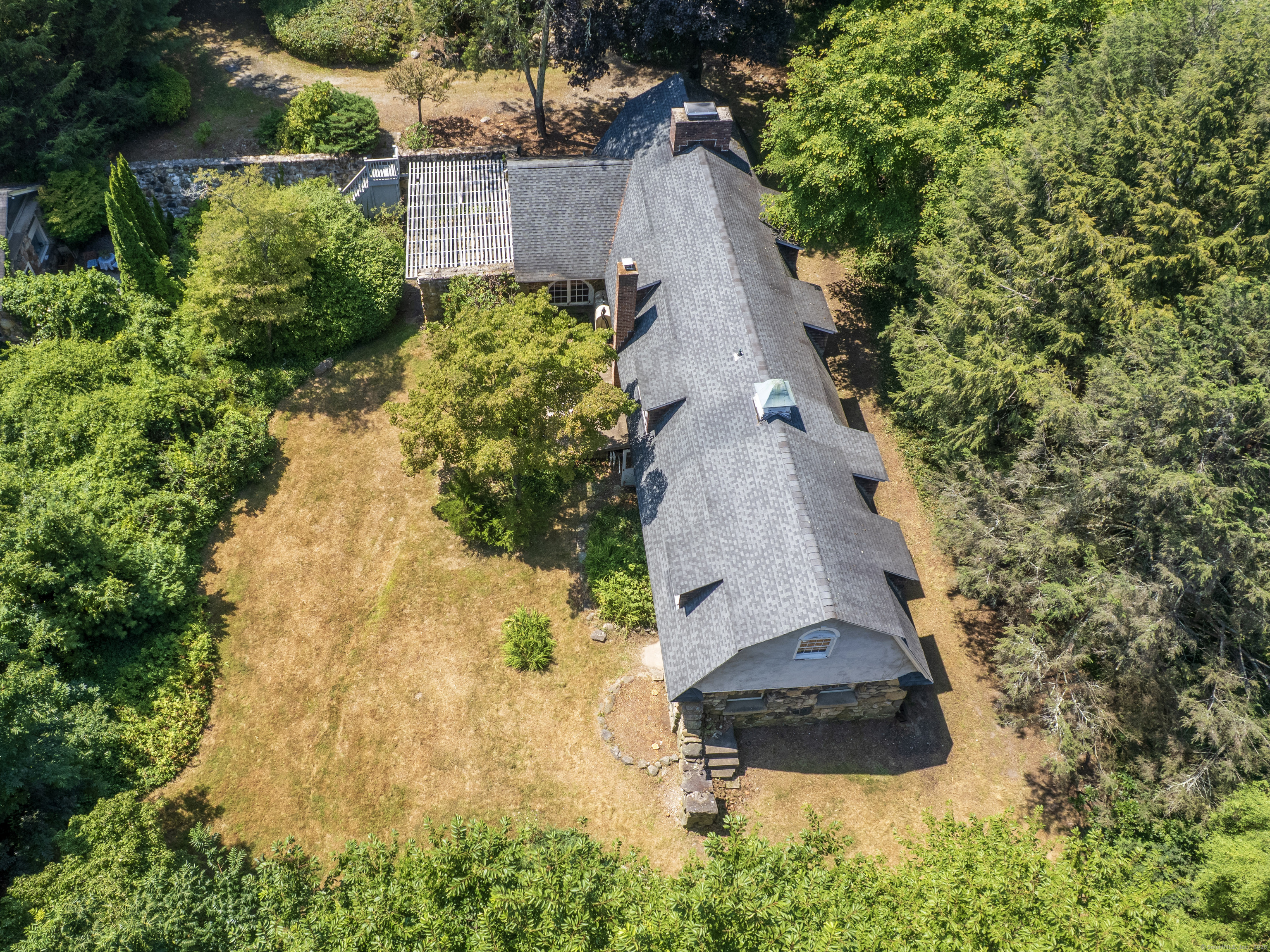 Stamford, Connecticut 06903, United States, 4 Bedrooms Bedrooms, ,3 BathroomsBathrooms,Residential,Active,189299