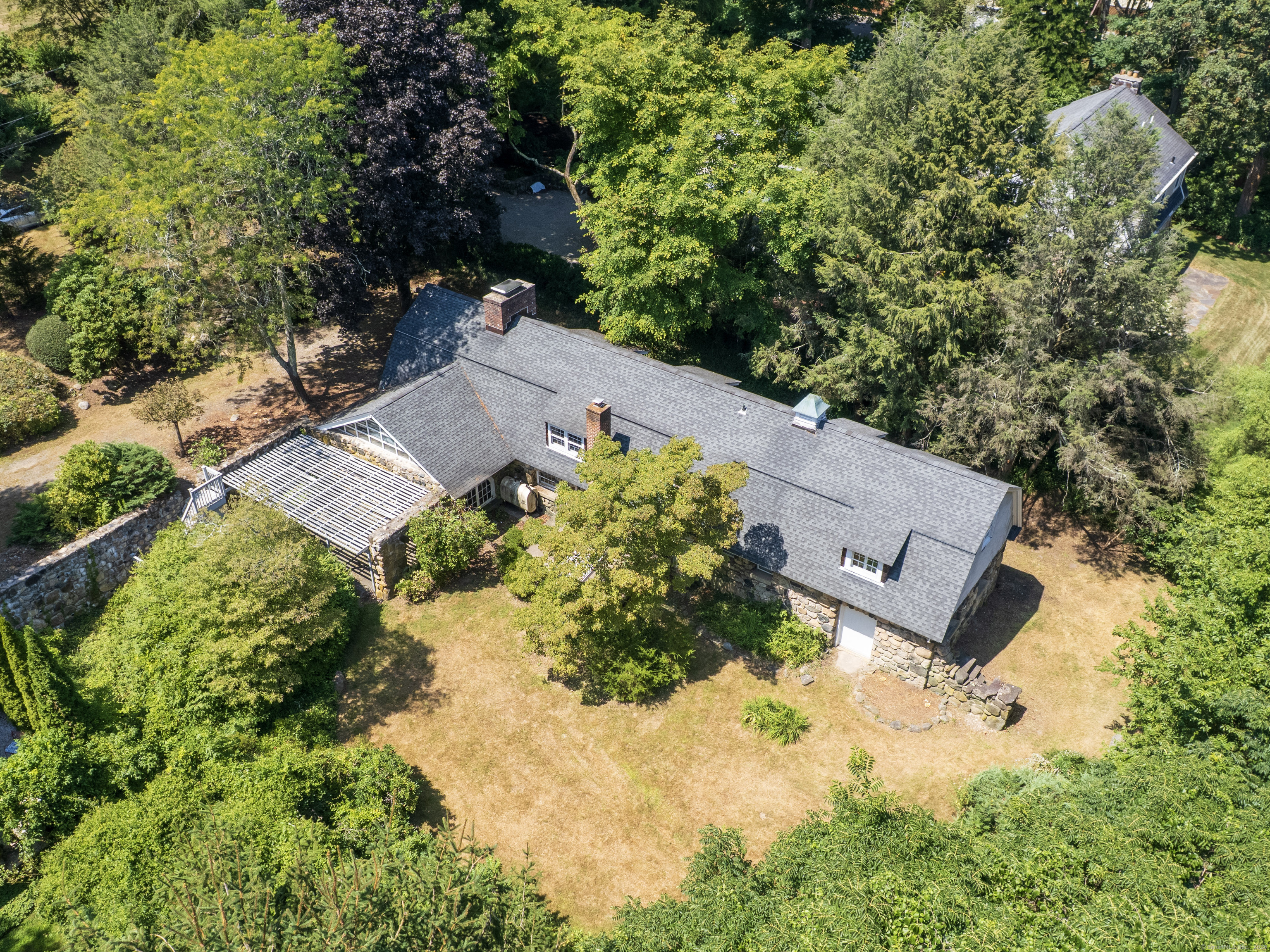 Stamford, Connecticut 06903, United States, 4 Bedrooms Bedrooms, ,3 BathroomsBathrooms,Residential,Active,189299