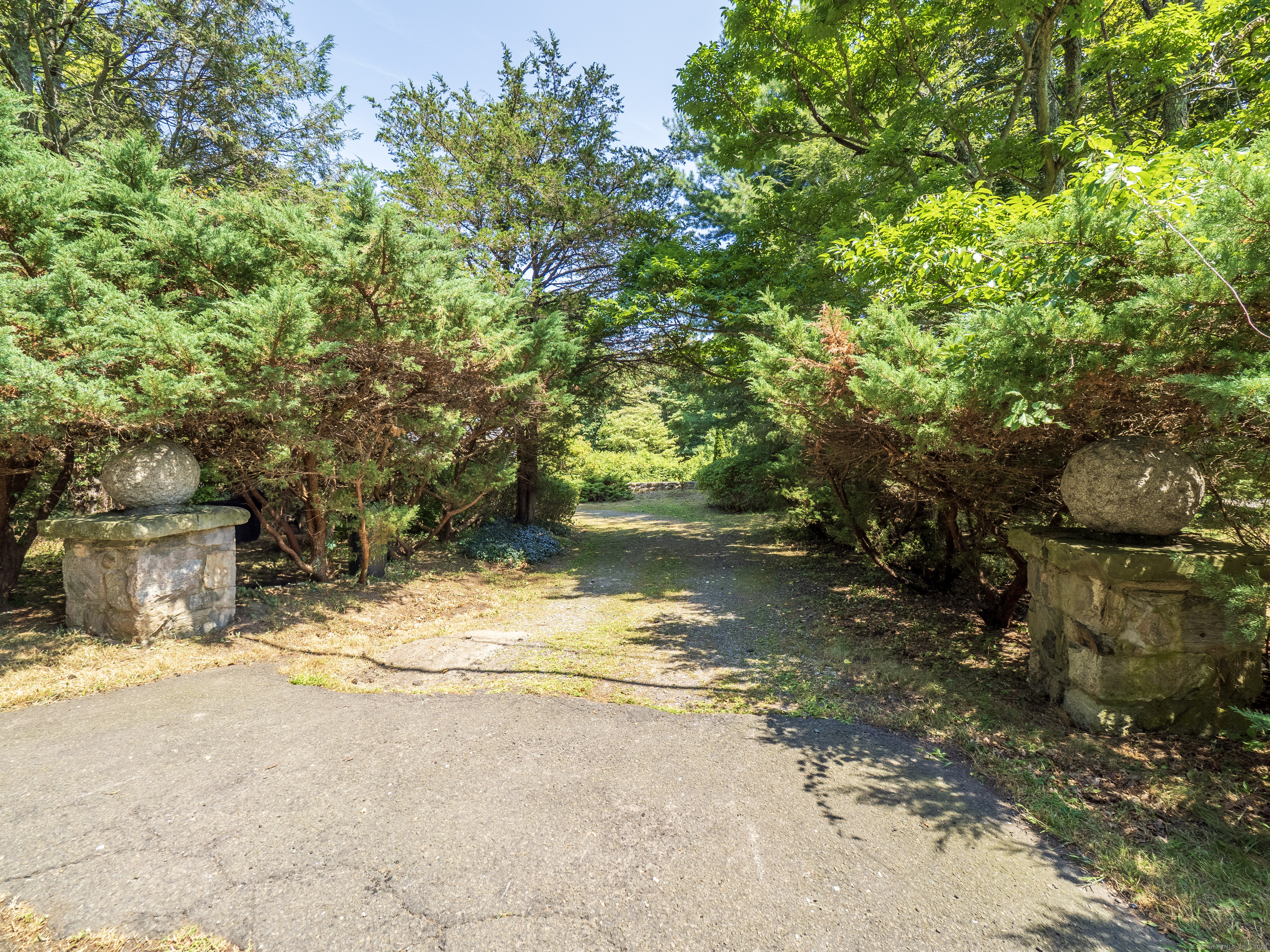 Stamford, Connecticut 06903, United States, 4 Bedrooms Bedrooms, ,3 BathroomsBathrooms,Residential,Active,189299