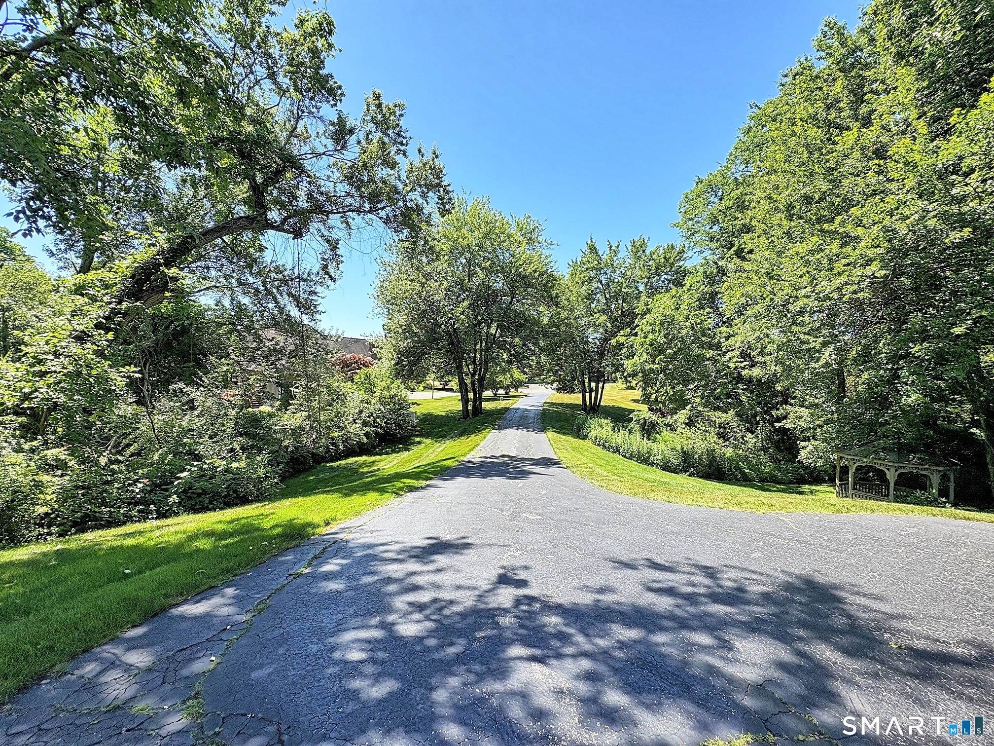 14 Brae Loch Way