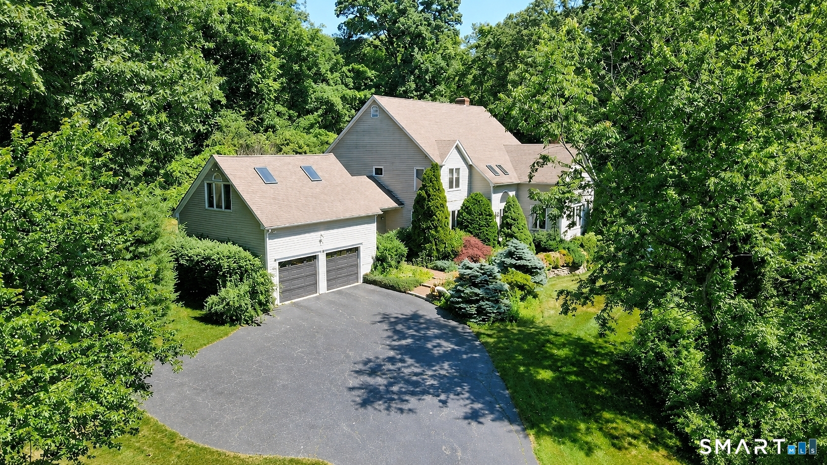 14 Brae Loch Way