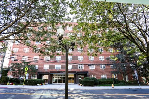 Photo of 99 Prospect Street #APT 3K, Stamford, CT 06901 (MLS # 24134116)