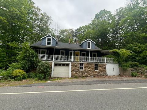 29 Middle Turnpike Mansfield CT 06268