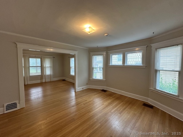 West Hartford, Connecticut 06119, United States, 2 Bedrooms Bedrooms, ,1 BathroomBathrooms,Residential,Active,156004