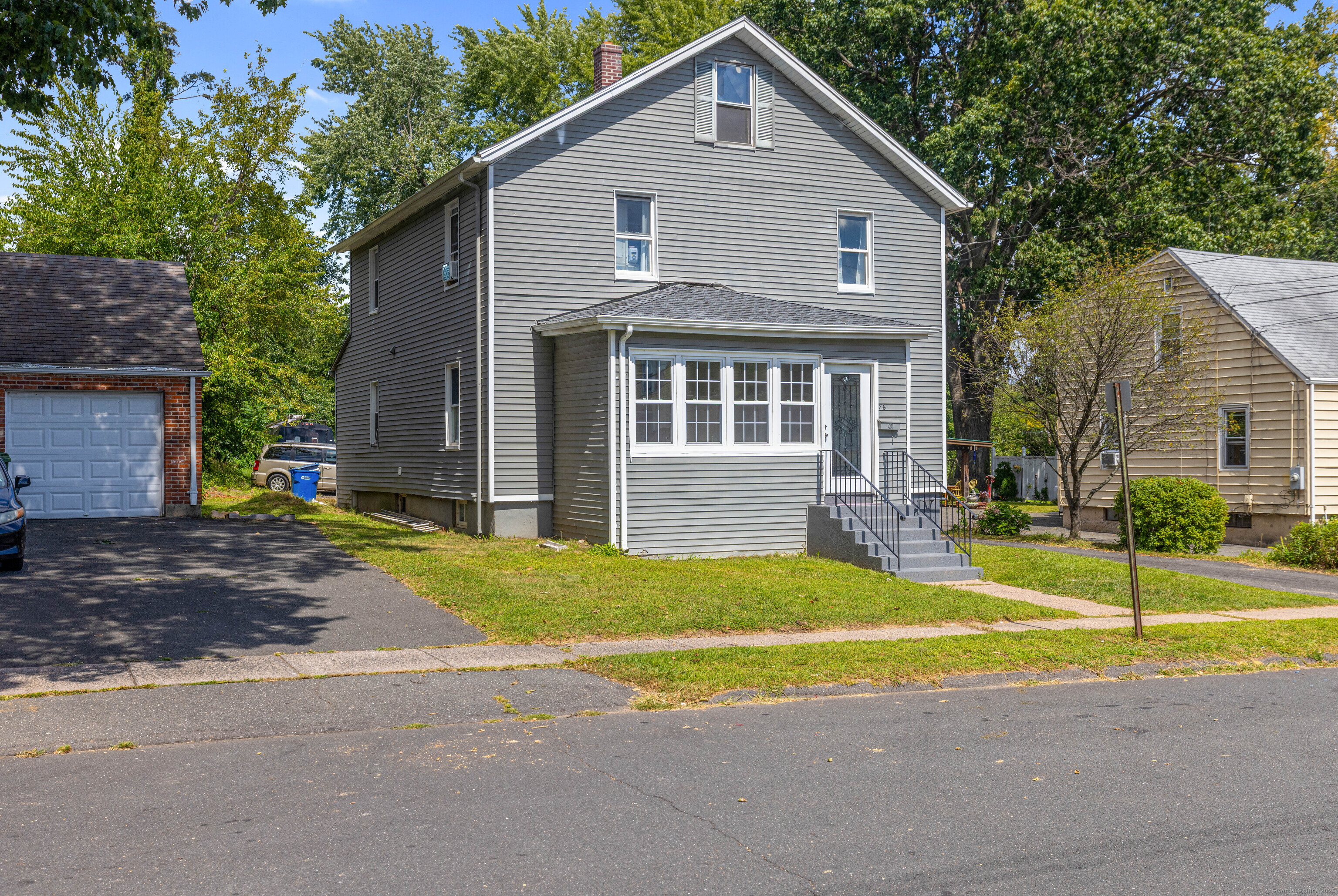 76 Allen Street