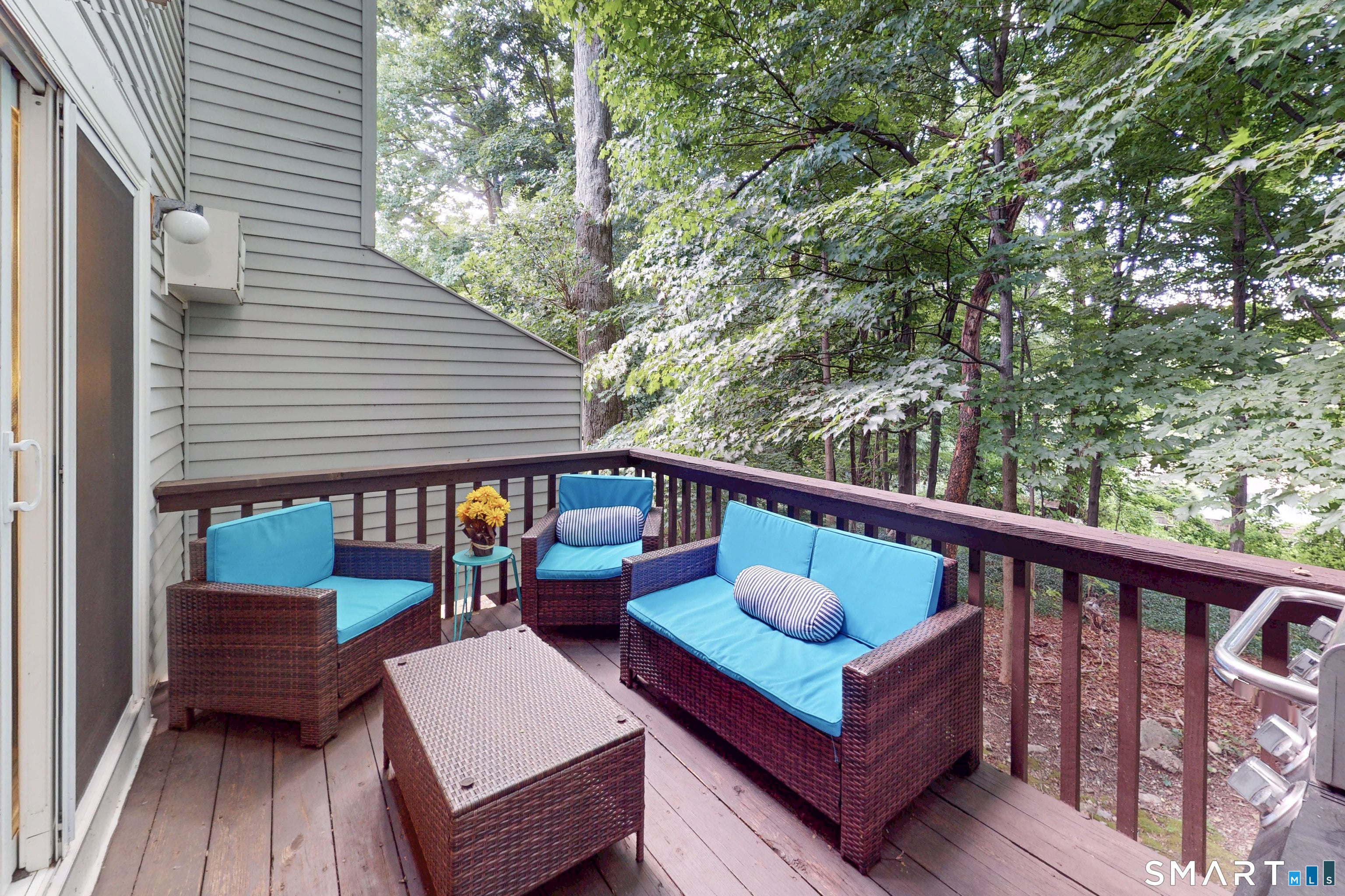20 East Pembroke Road 22