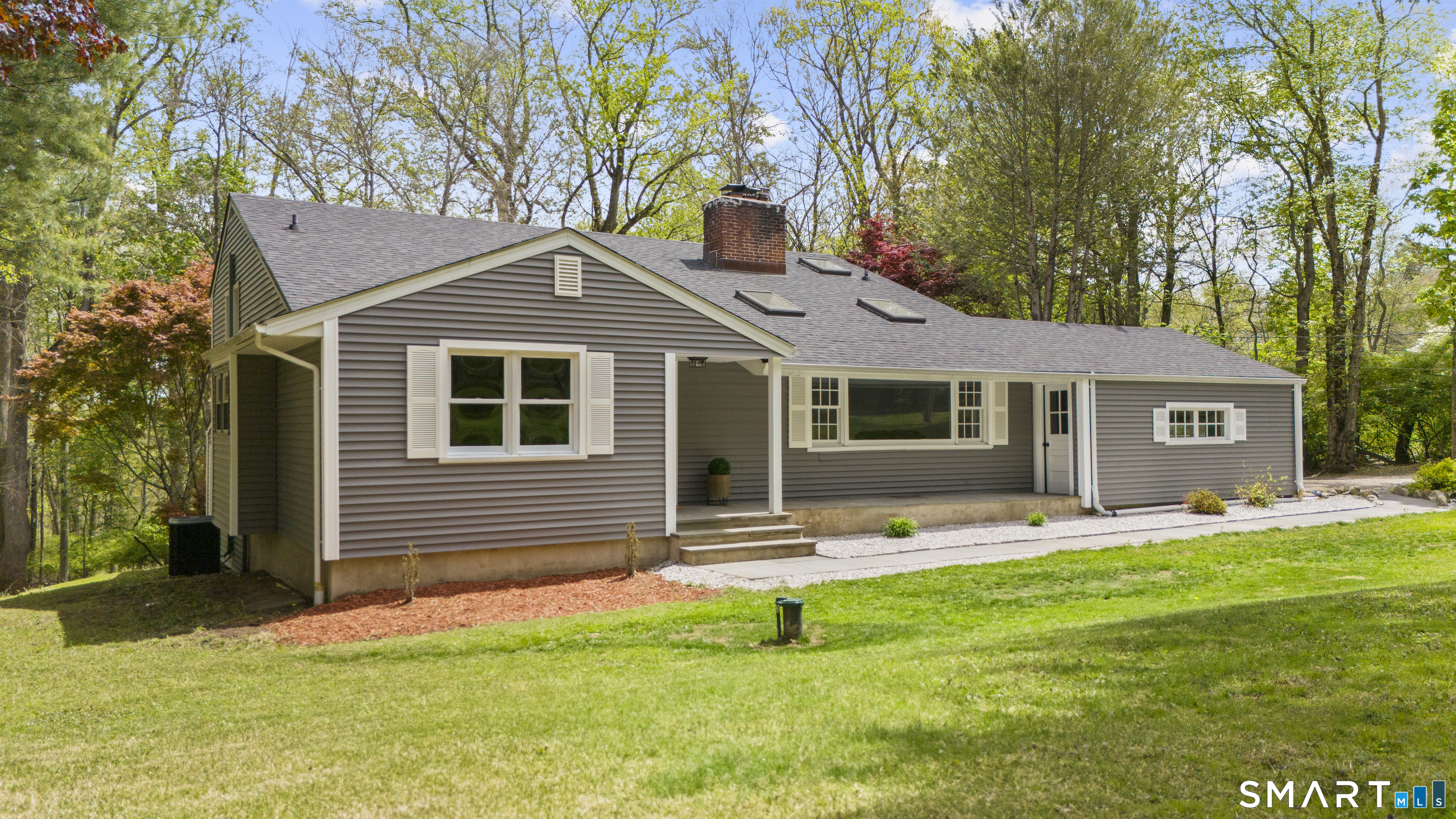 99 Rivergate Drive