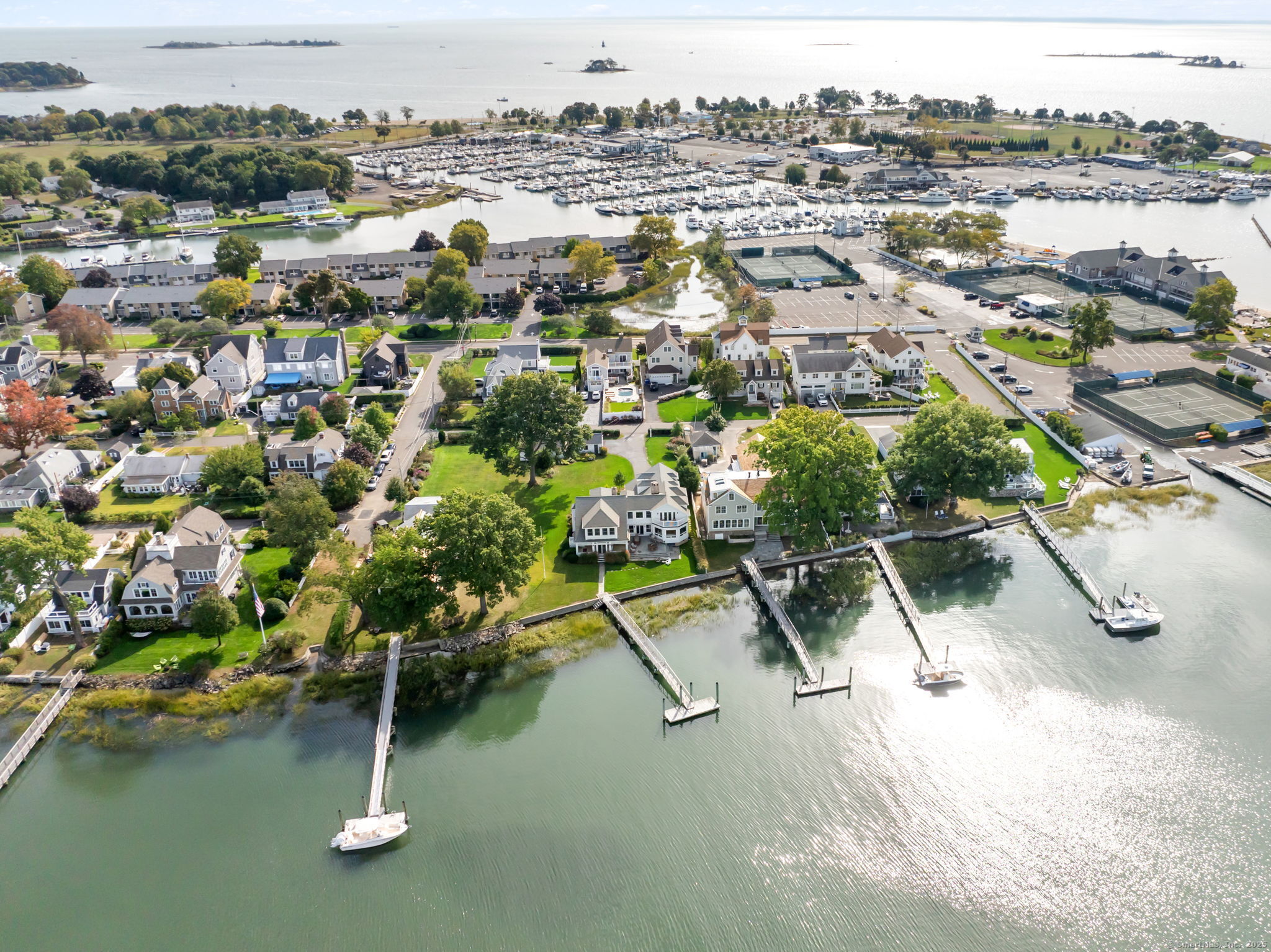 Property for Sale at Sylvester Court, Norwalk, Connecticut - Bedrooms: 5 
Bathrooms: 4 
Rooms: 11  - $4,950,000