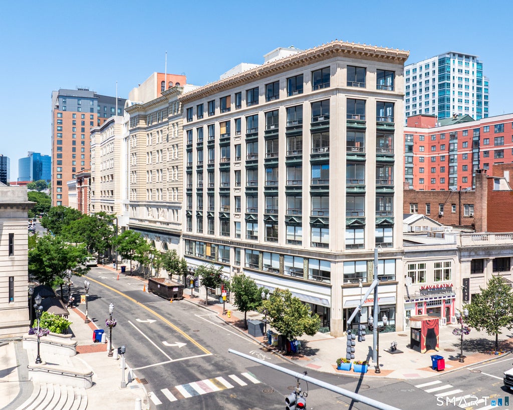 Photo of 400 Main Street #304, Stamford, CT 06901 (MLS # 24215109)