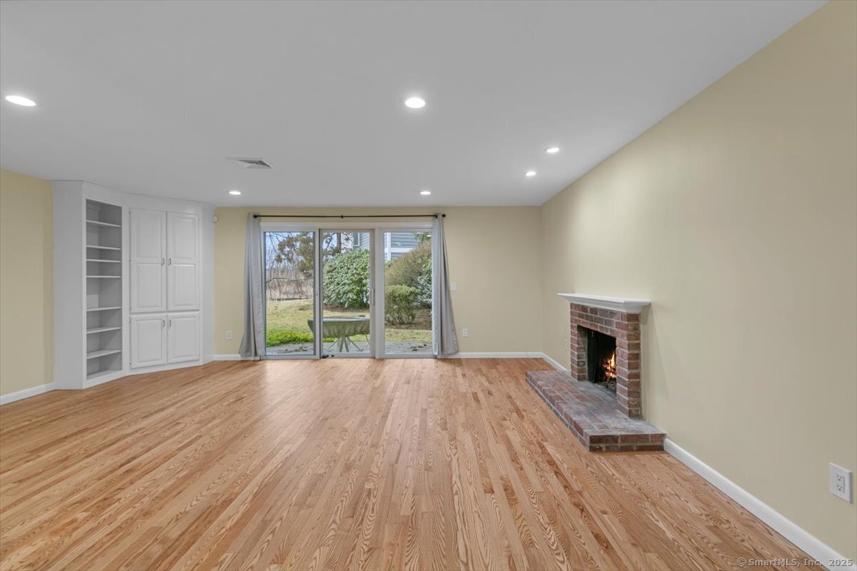 21 Castle Rock #21, Branford, Connecticut image 12