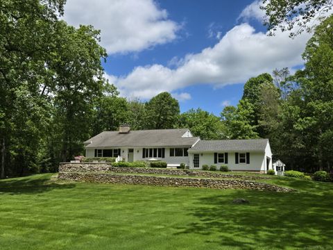 90 Beech Road New Canaan CT 06840