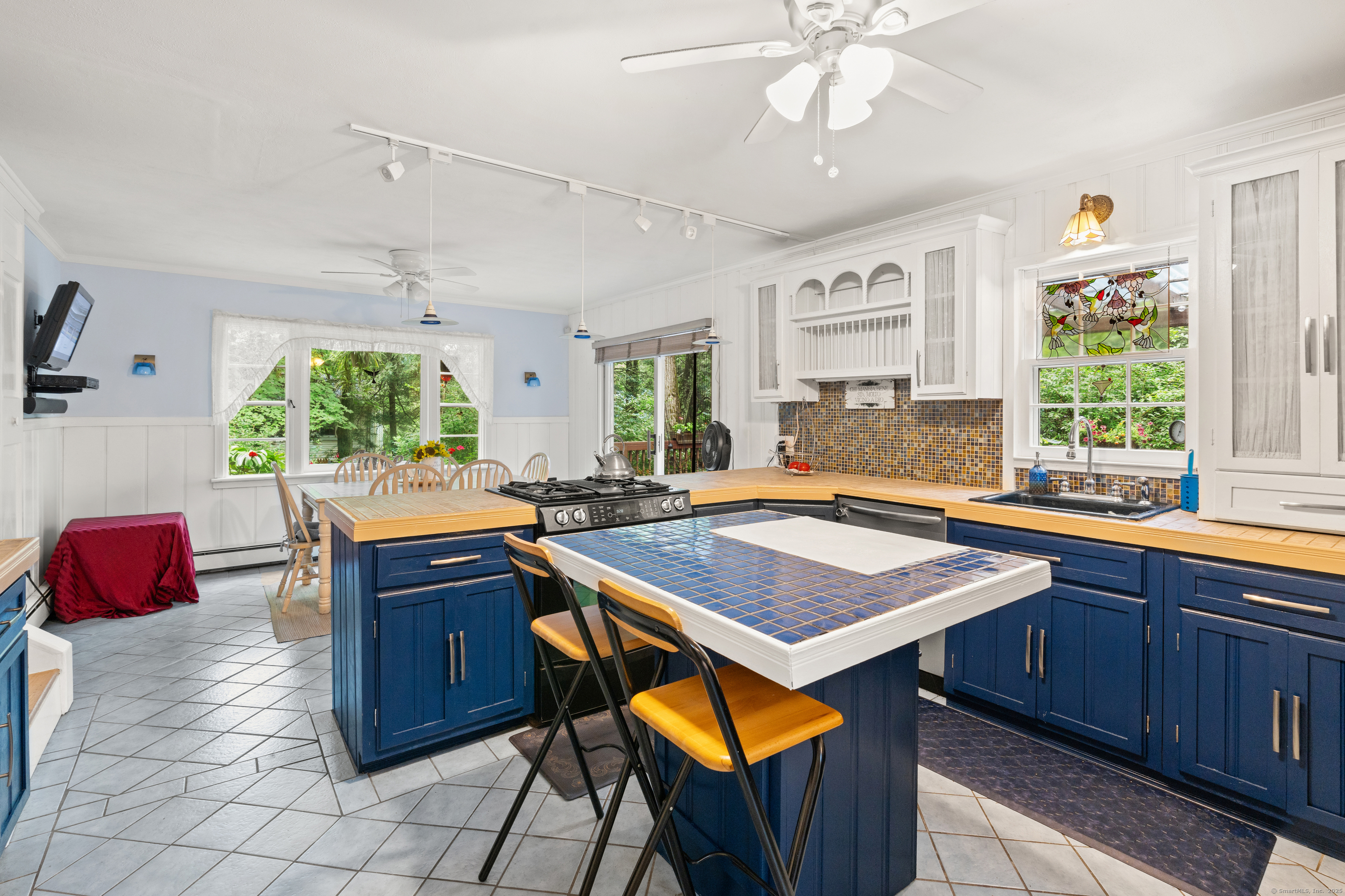 2 Oak Drive, Sherman, Connecticut image 17