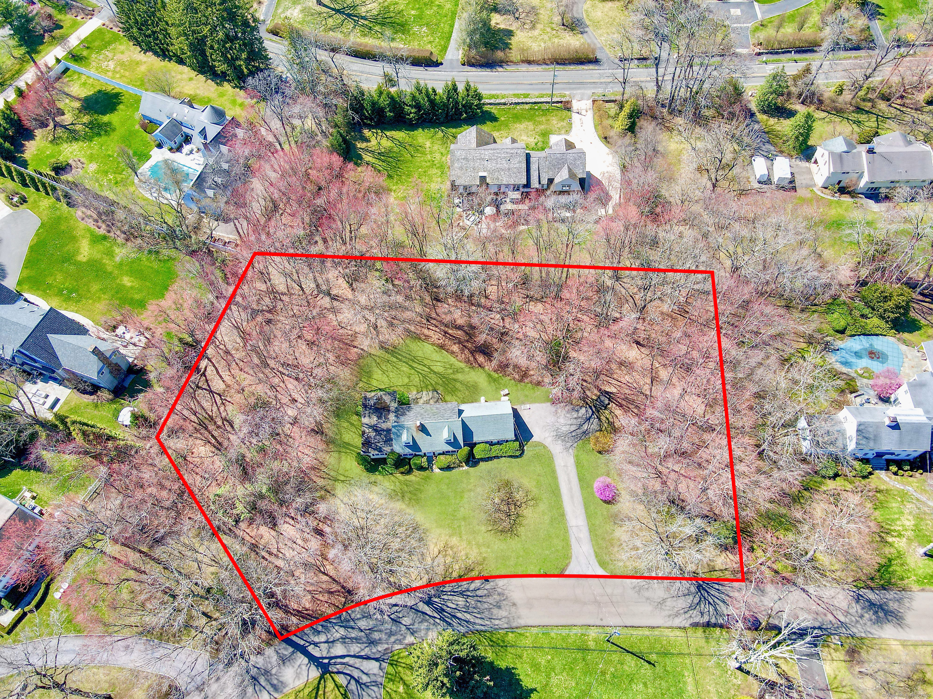 Pasture Lane, Darien, Connecticut - 5 Bedrooms  
3 Bathrooms  
9 Rooms - 