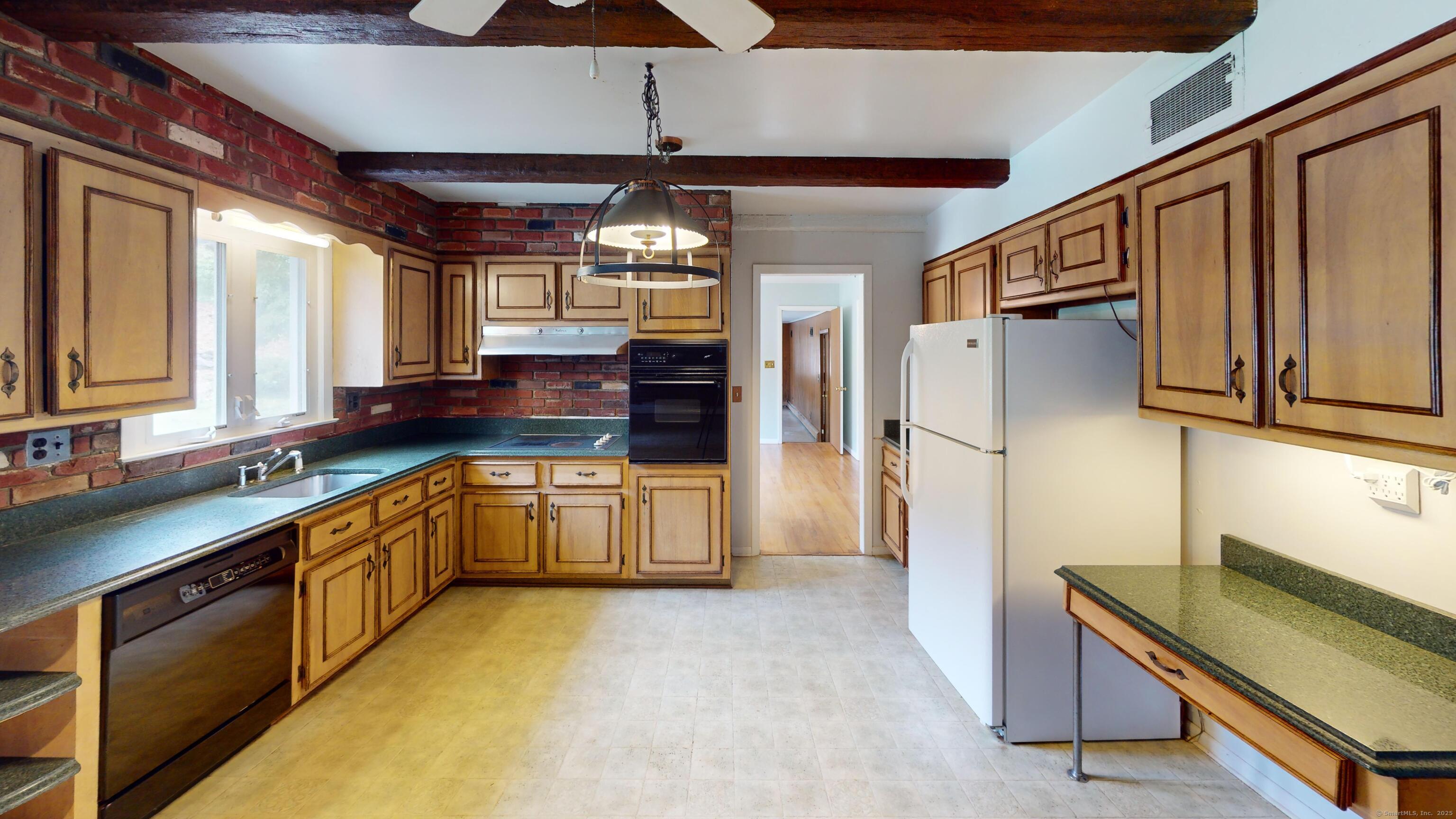 53 West Hill Circle