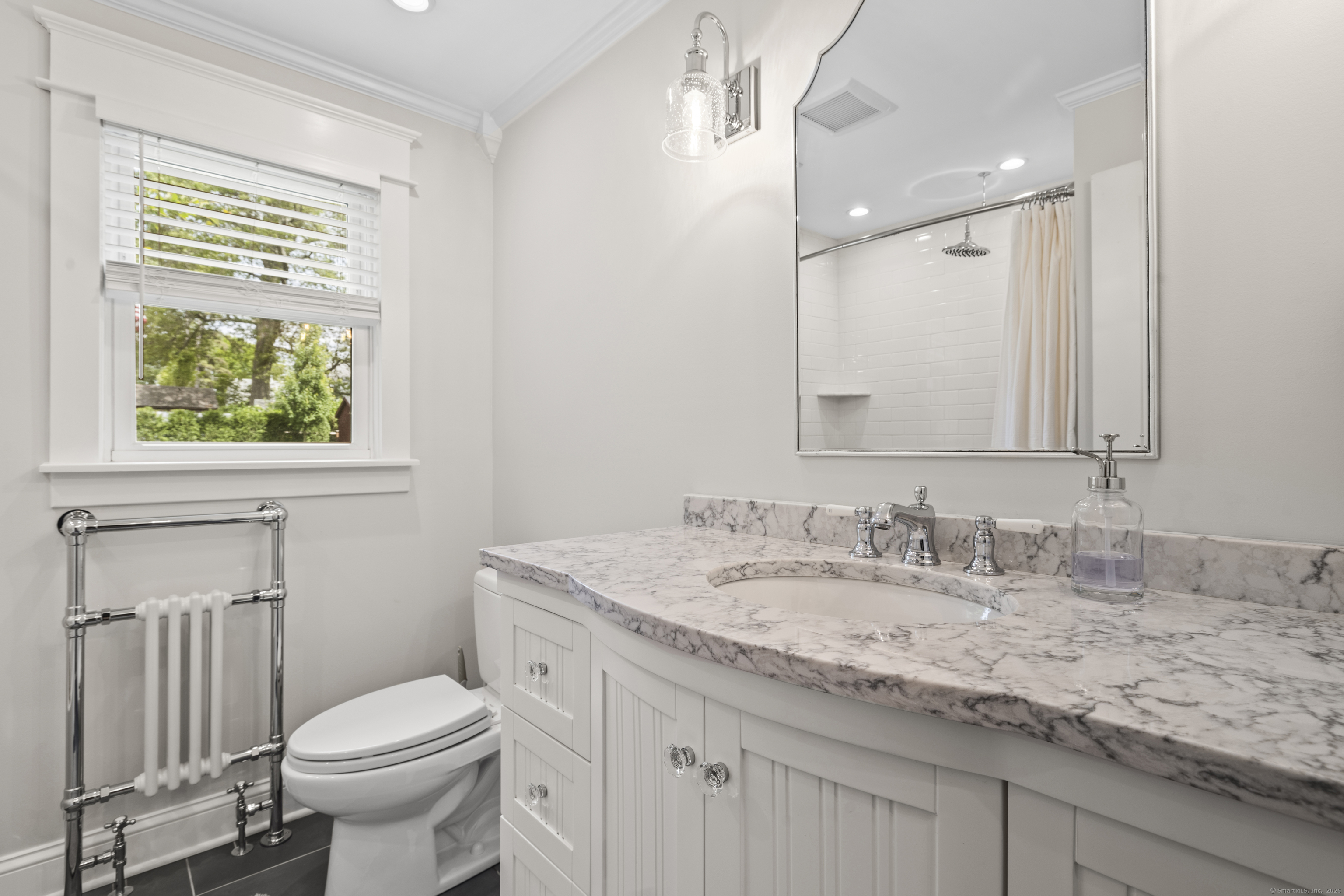 West Hartford, Connecticut 06107, United States, 3 Bedrooms Bedrooms, ,2 BathroomsBathrooms,Residential,Pending,147931