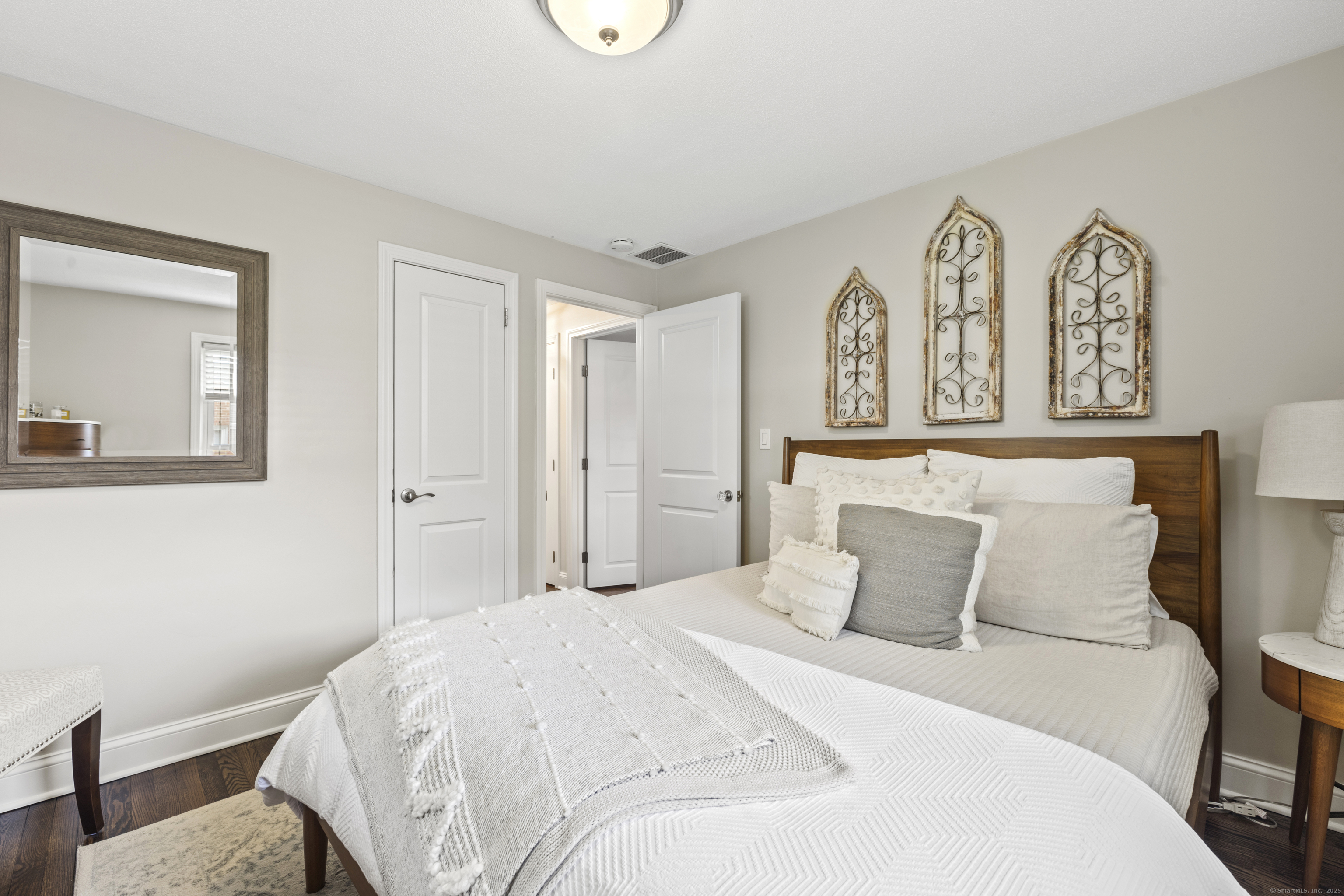 West Hartford, Connecticut 06107, United States, 3 Bedrooms Bedrooms, ,2 BathroomsBathrooms,Residential,Pending,147931