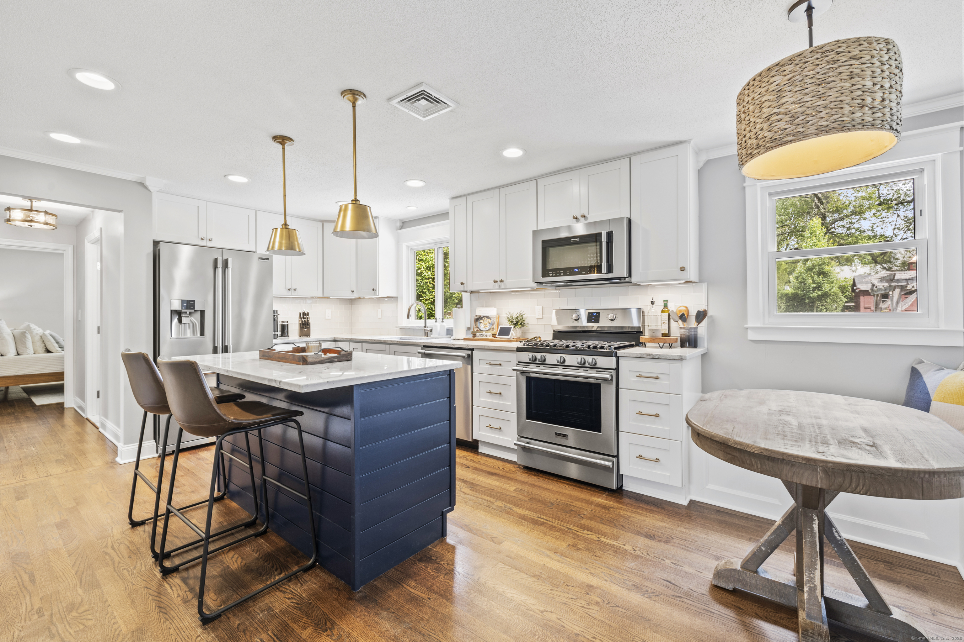 West Hartford, Connecticut 06107, United States, 3 Bedrooms Bedrooms, ,2 BathroomsBathrooms,Residential,Pending,147931