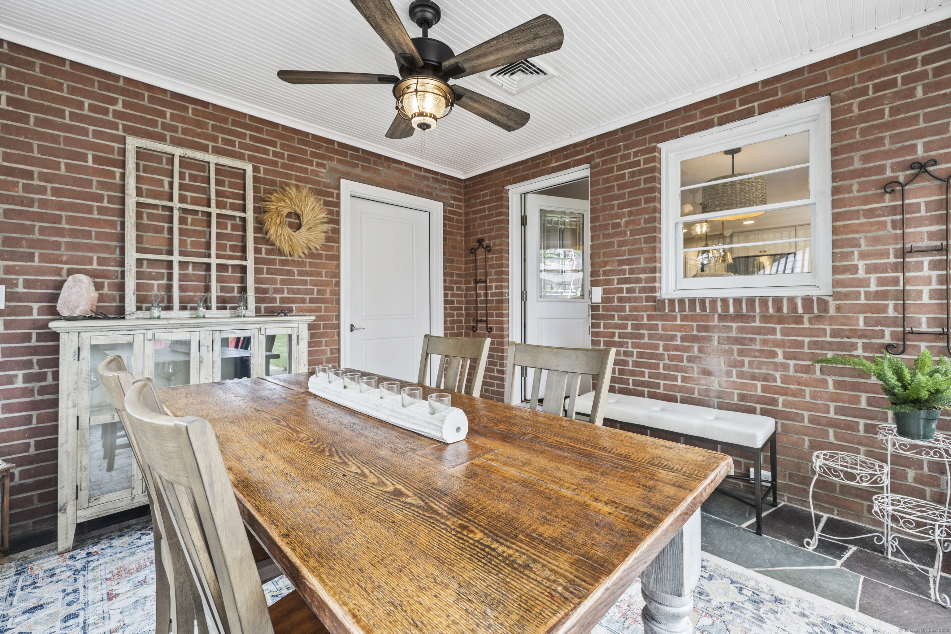 West Hartford, Connecticut 06107, United States, 3 Bedrooms Bedrooms, ,2 BathroomsBathrooms,Residential,Pending,147931