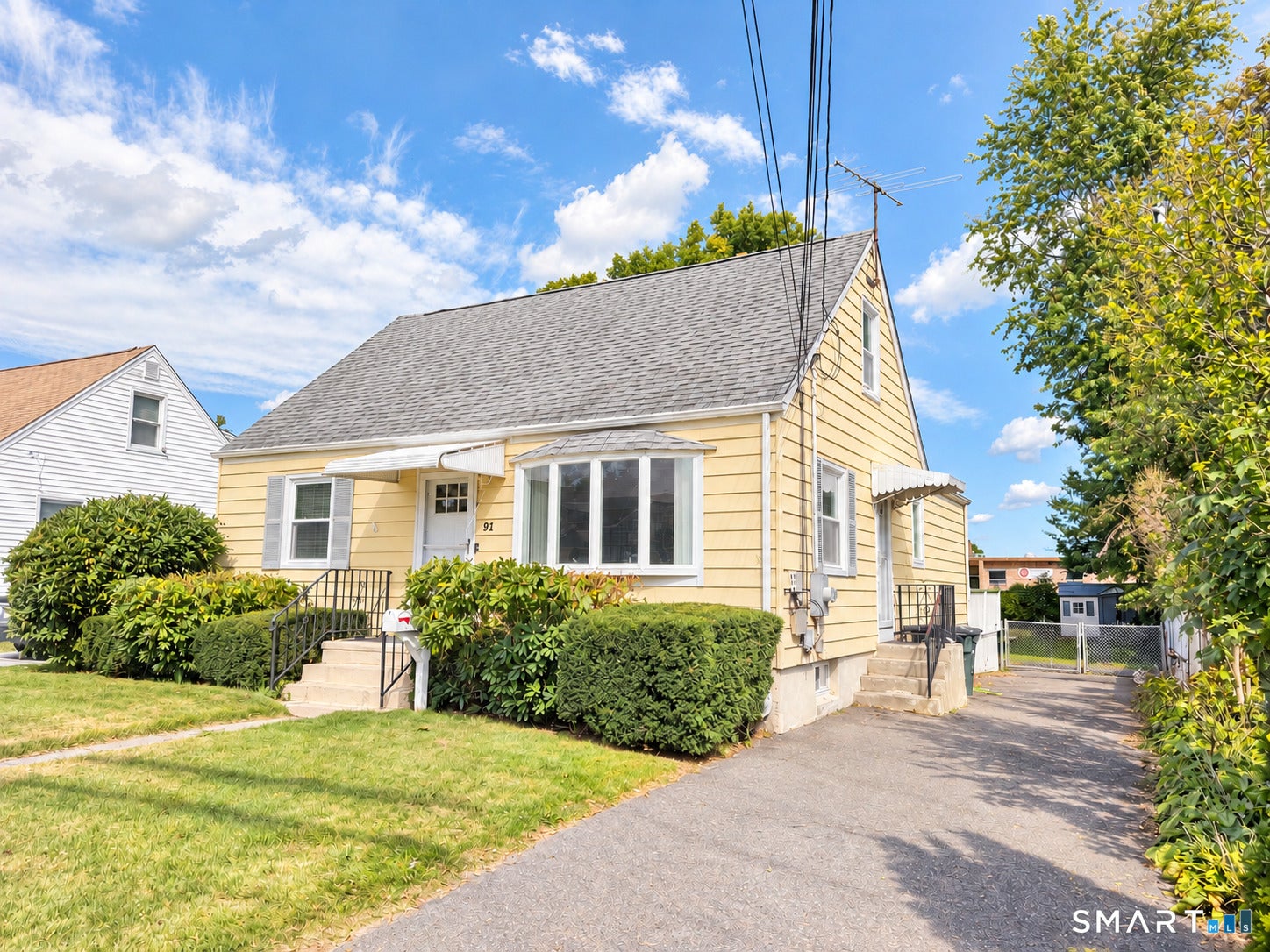 91 Bertrose Avenue