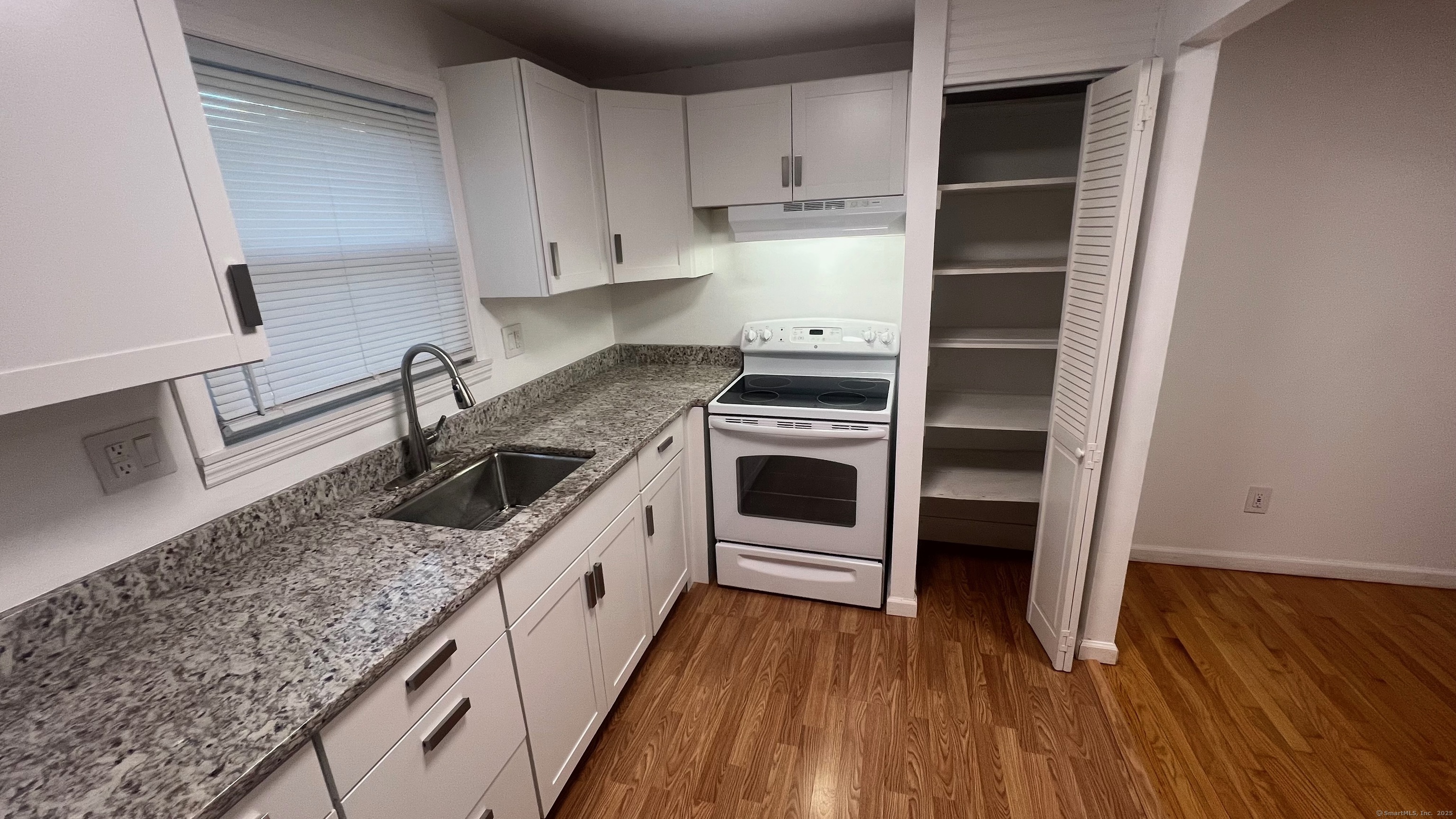 14 Colonial Drive APT A