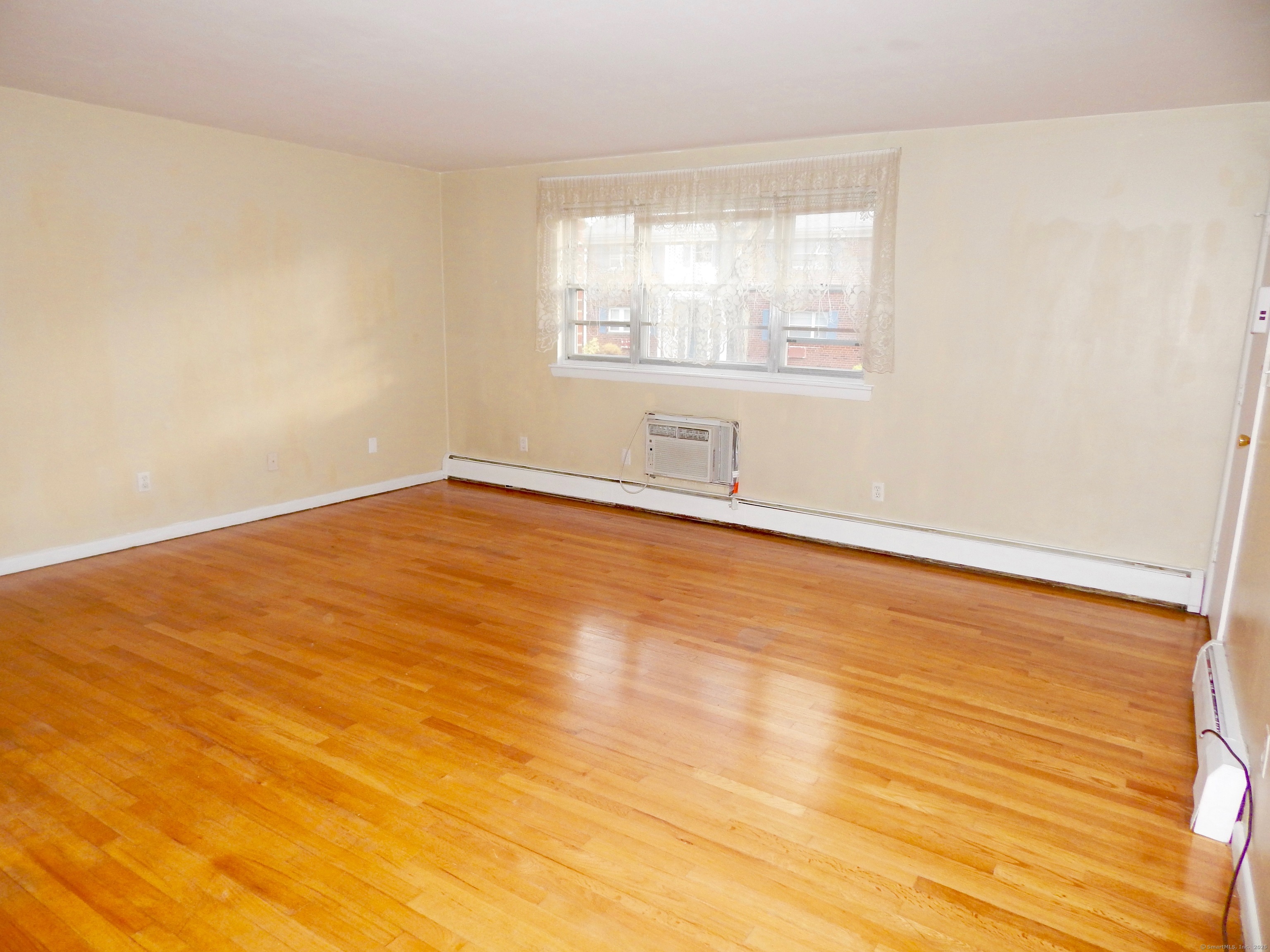 14 Colonial Drive APT A