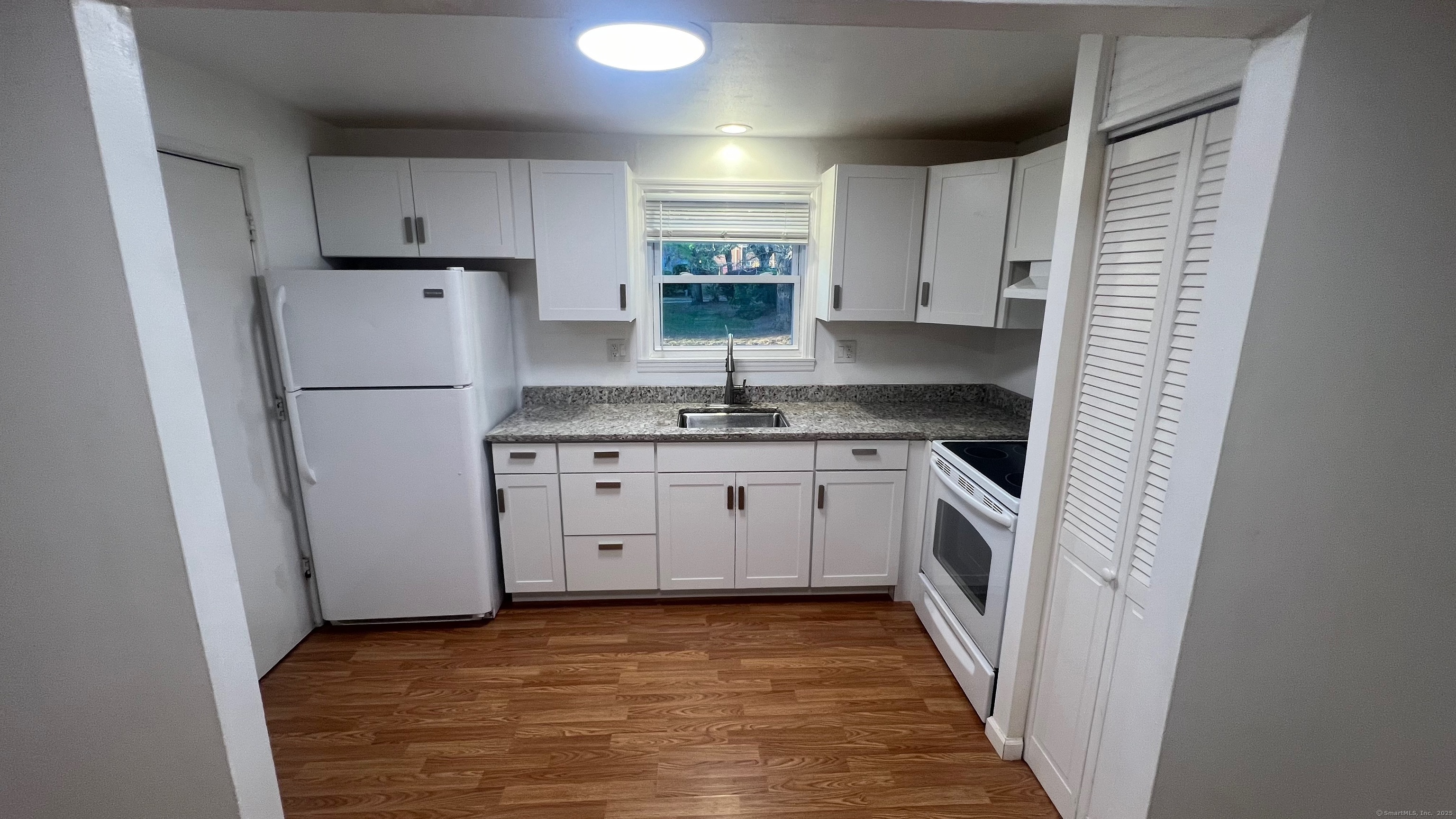 14 Colonial Drive APT A