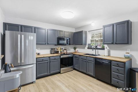 Tiny photo for 19 Rainbow Creek, Windsor, CT 06095 (MLS # 24146003)