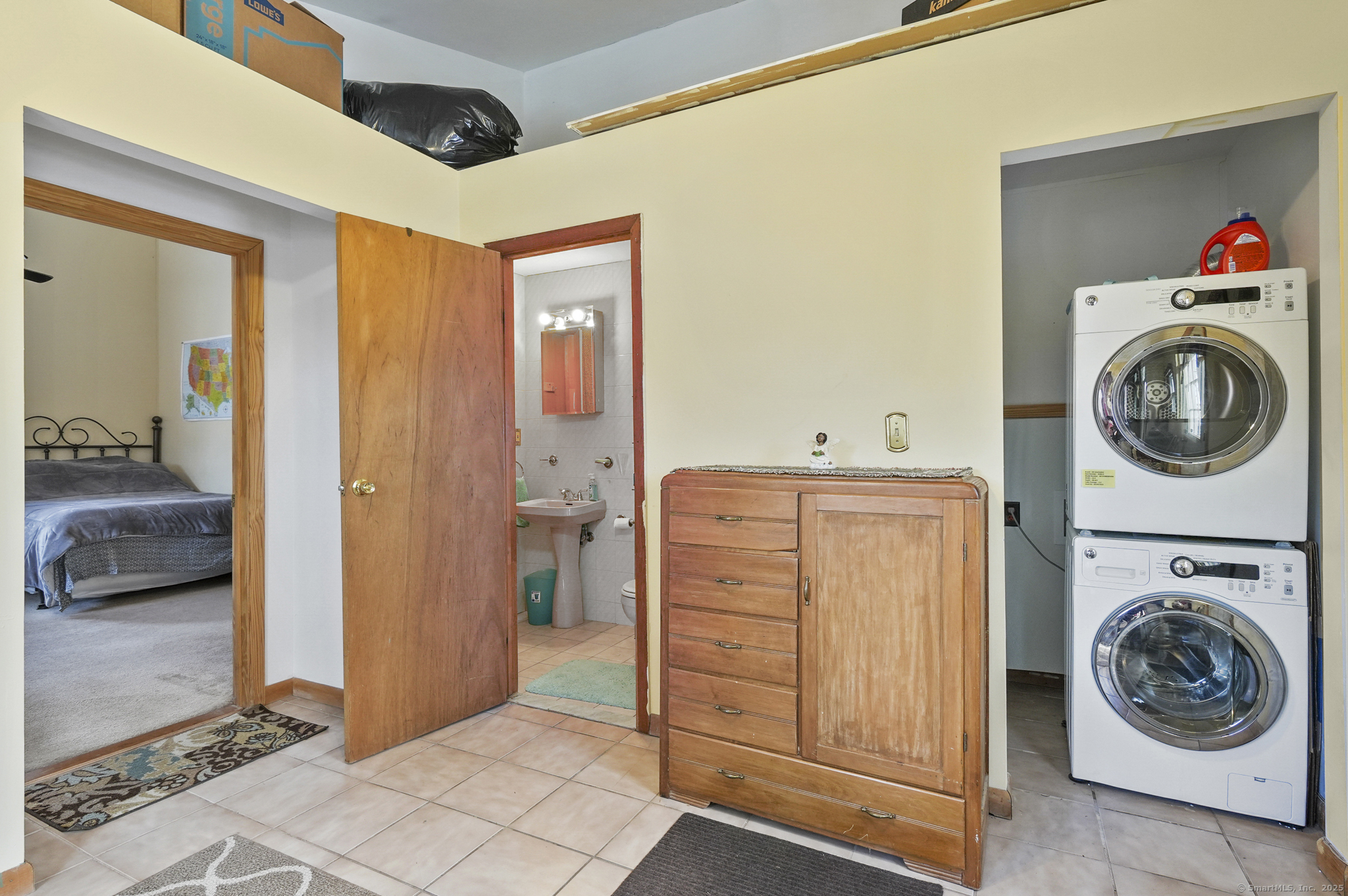 17 Meadowbrook Road, West Haven, Connecticut image 14