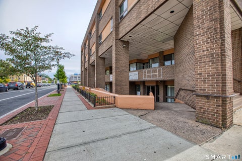 Tiny photo for 1229 Albany Avenue #404, Hartford, CT 06112 (MLS # 24212043)