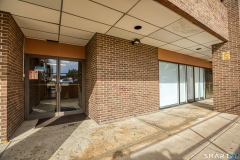 Tiny photo for 1229 Albany Avenue #404, Hartford, CT 06112 (MLS # 24212043)