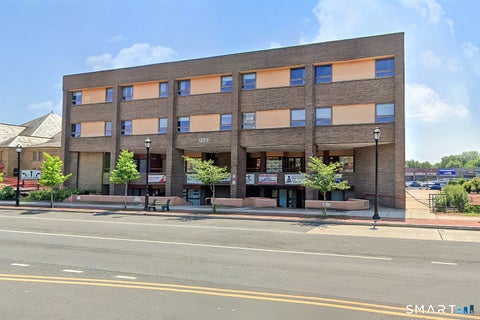 Photo of 1229 Albany Avenue #404, Hartford, CT 06112 (MLS # 24212043)