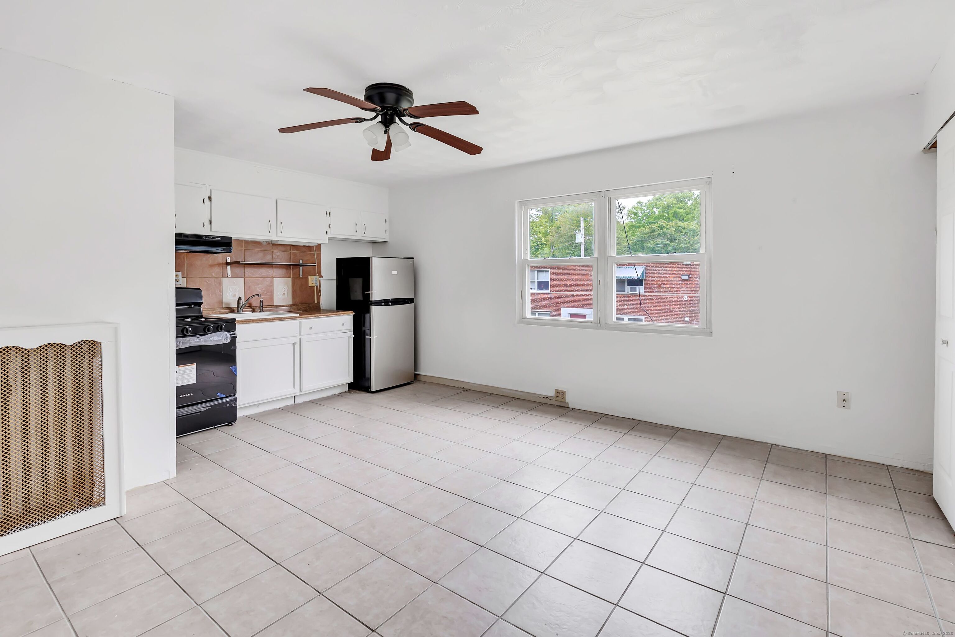 367 D Building 5 Granfield Avenue, Bridgeport, Connecticut image 7