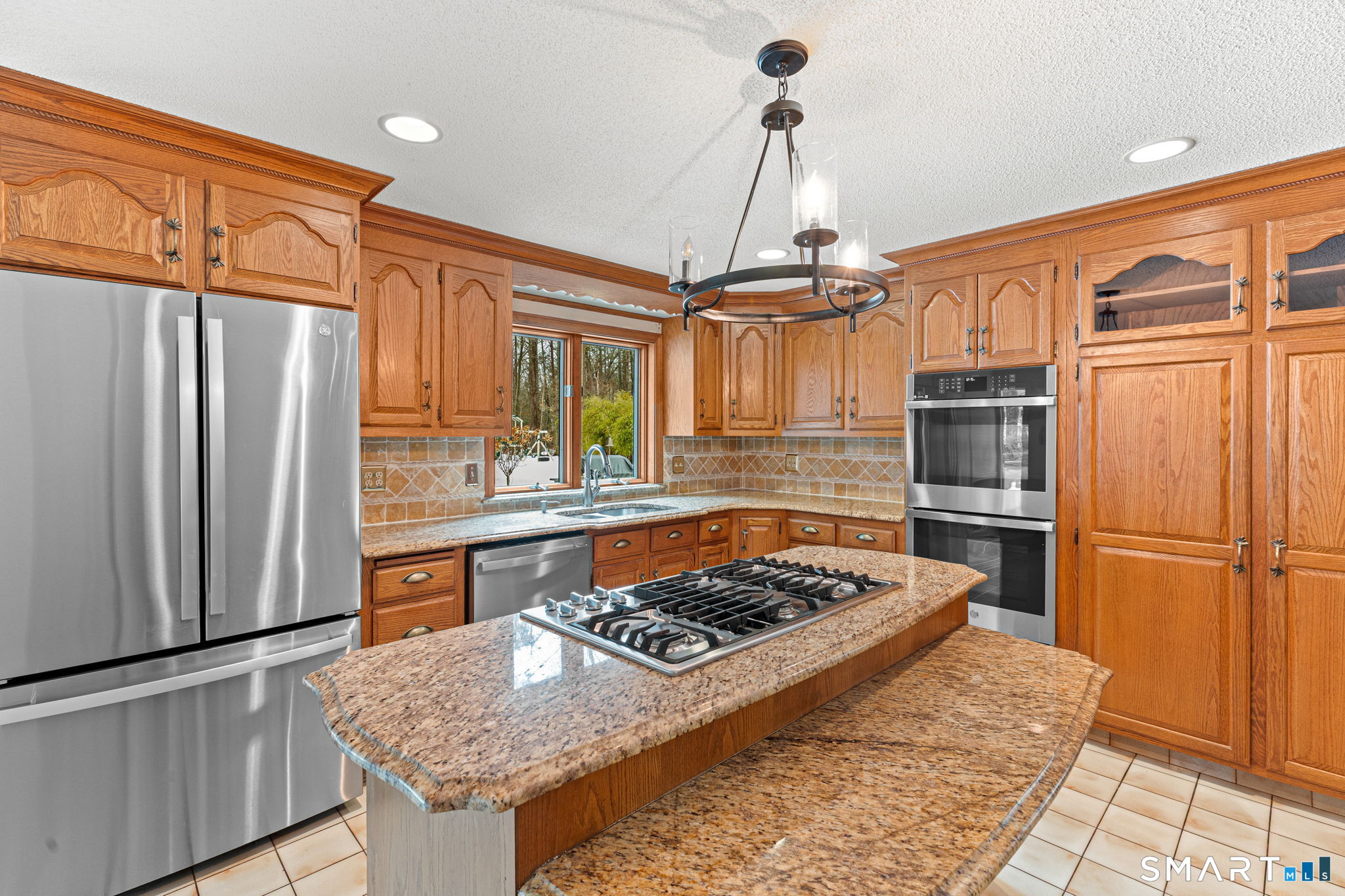 90 Hunting Hills Drive