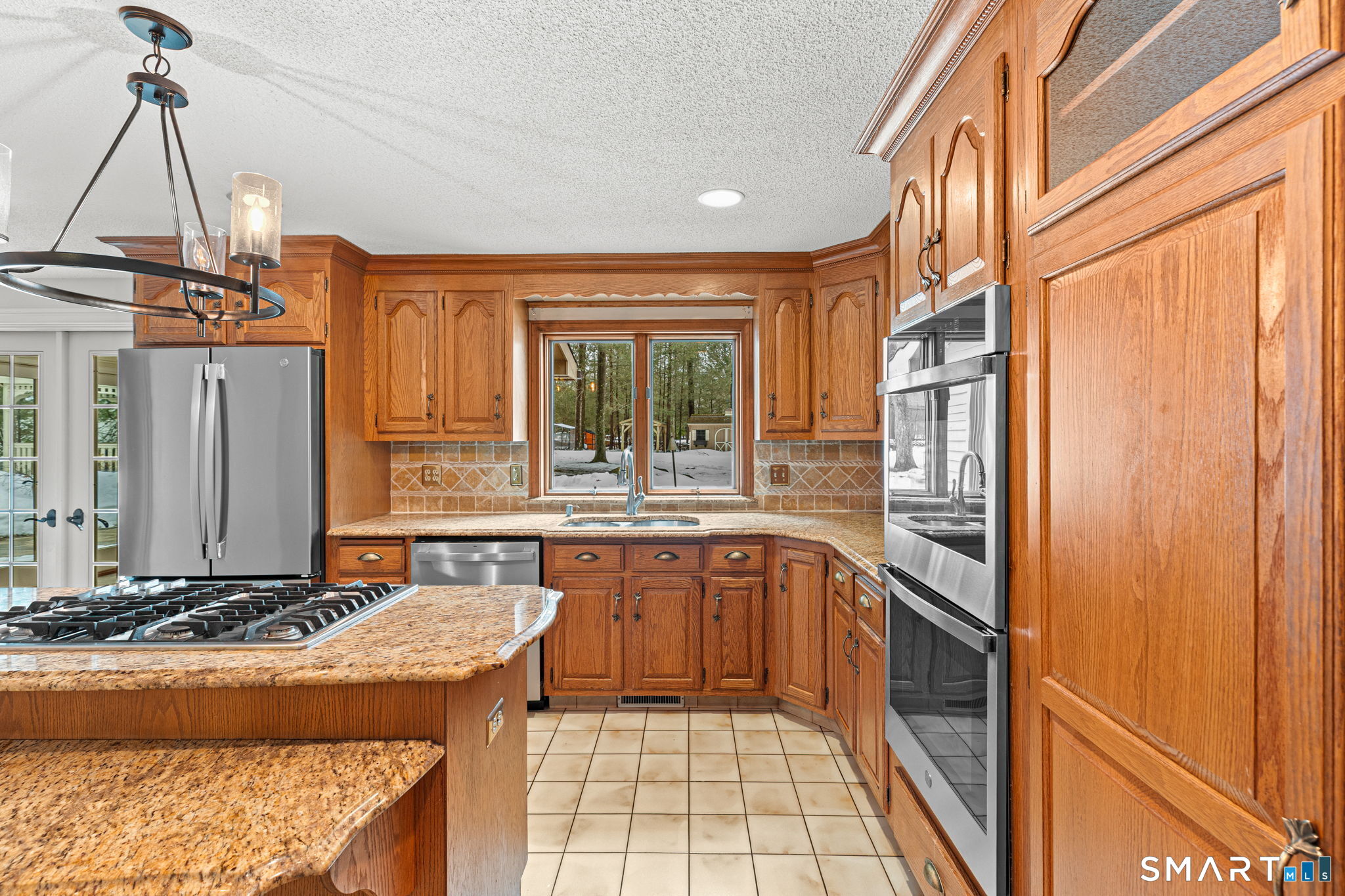 90 Hunting Hills Drive