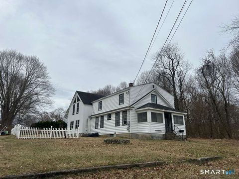 Photo of 17 Comstock Avenue, Waterford, CT 06382 (MLS # 24162726)
