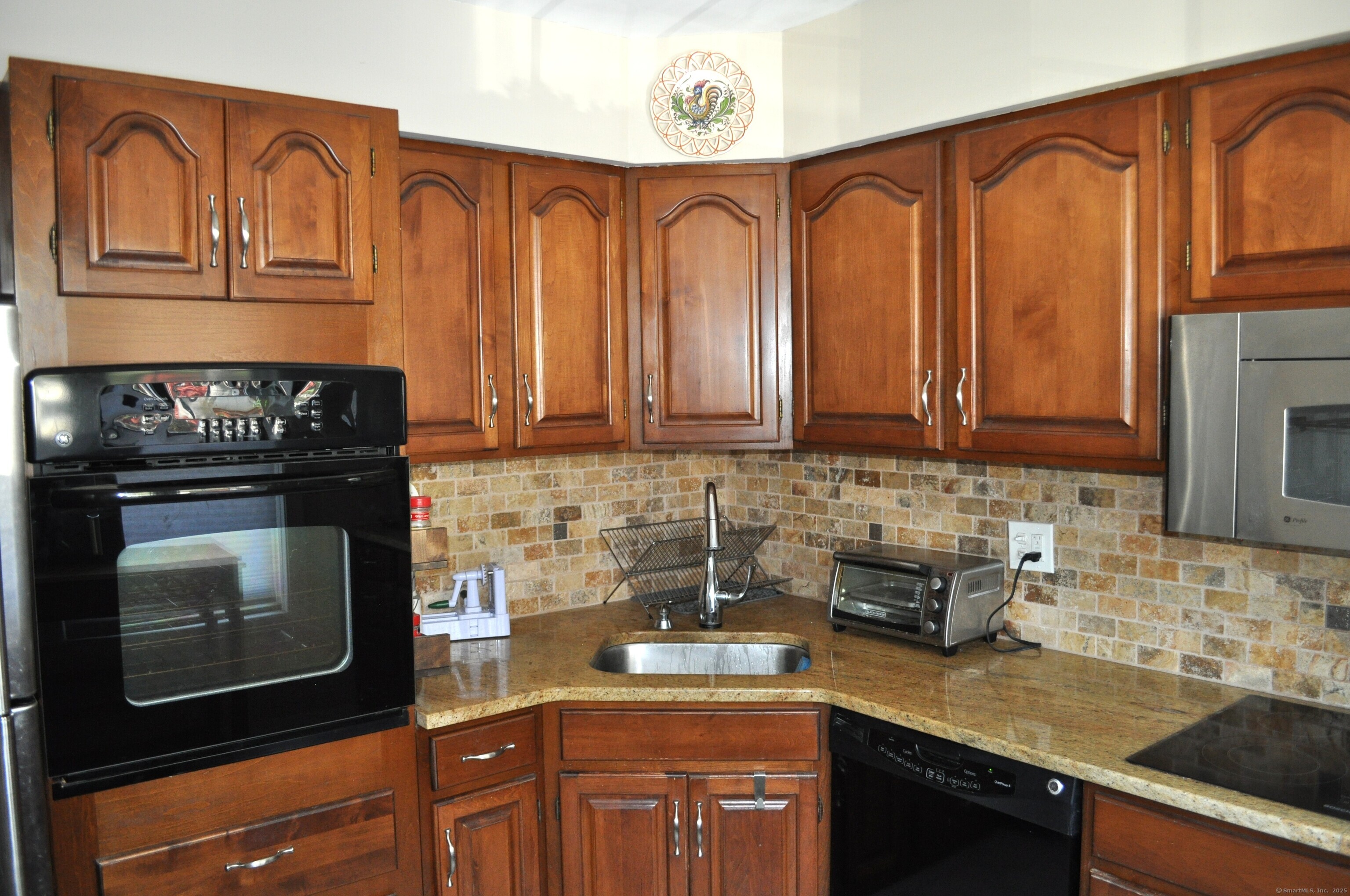 1 E Hayestown Road #142, Danbury, Connecticut image 5