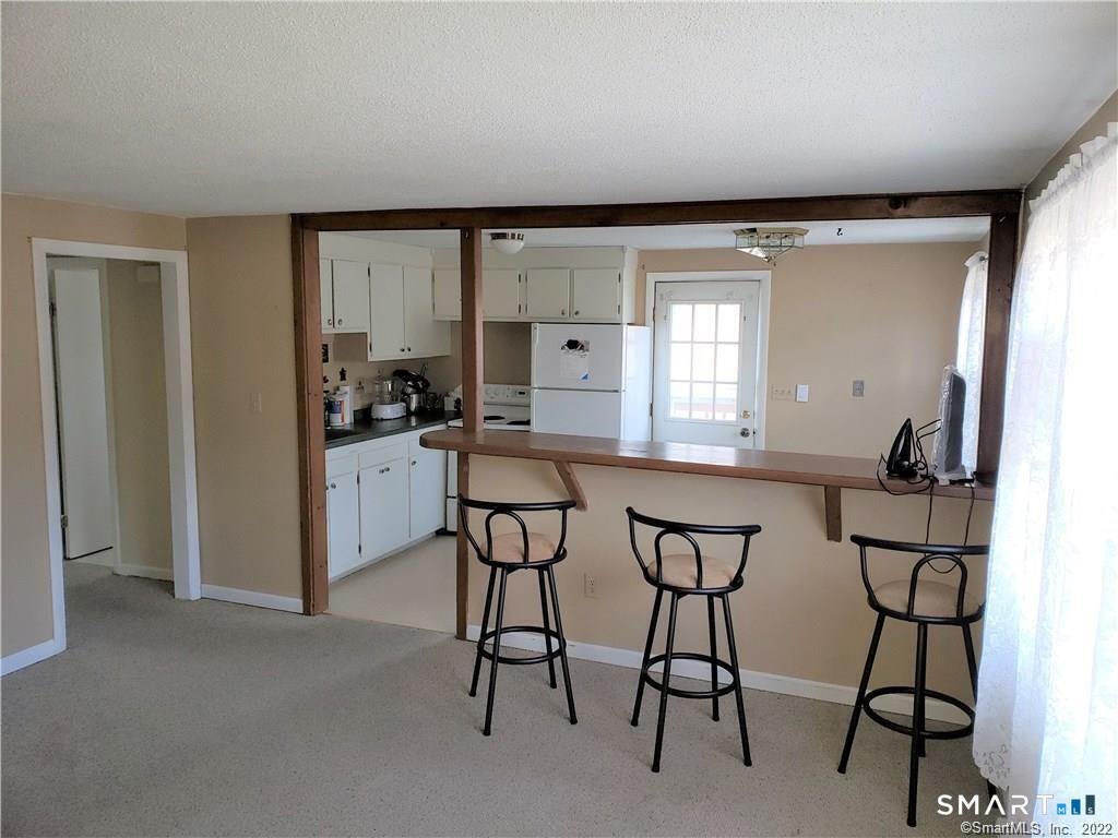 8 White Oak Road D