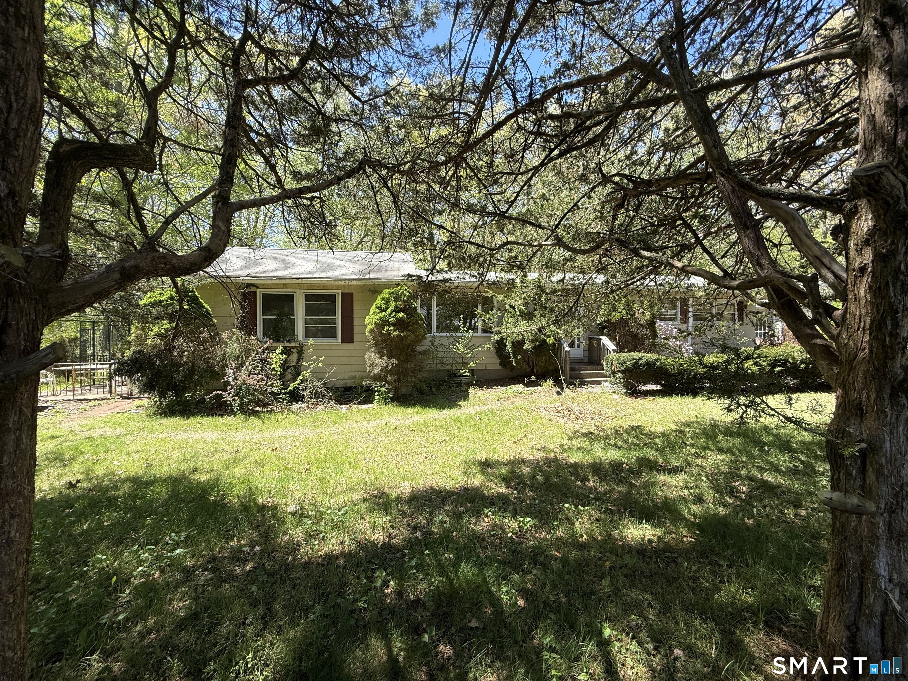 24 Oak Road