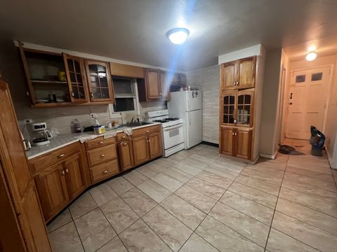 Tiny photo for 43-45 Clinton Avenue, Bridgeport, CT 06604 (MLS # 24134047)