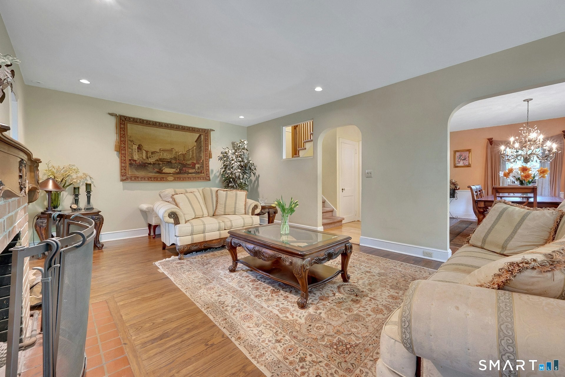 52 Center Drive