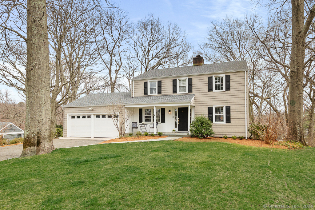 Property for Sale at 18 Great Hill Road, Darien, Connecticut - Bedrooms: 3 
Bathrooms: 4 
Rooms: 7  - $1,499,500