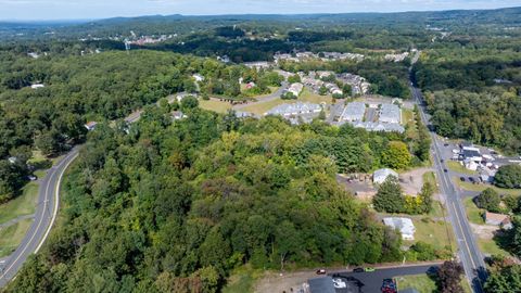 Tiny photo for 985 Hartford Turnpike, Vernon, CT 06066 (MLS # 24133532)