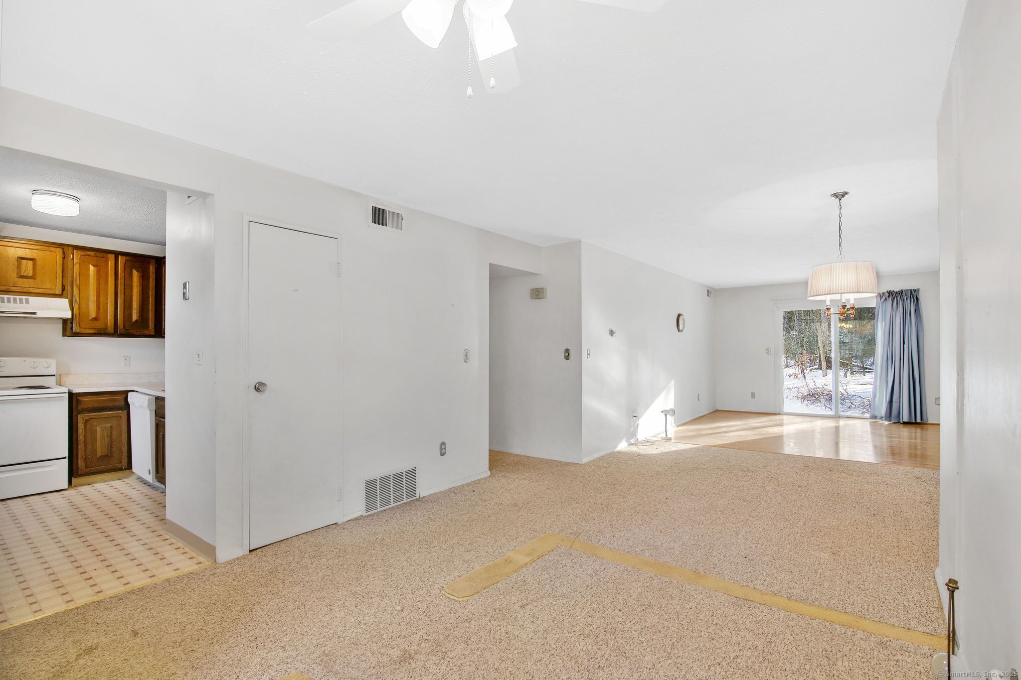 17 Bradley Circle #F, Enfield, Connecticut image 11