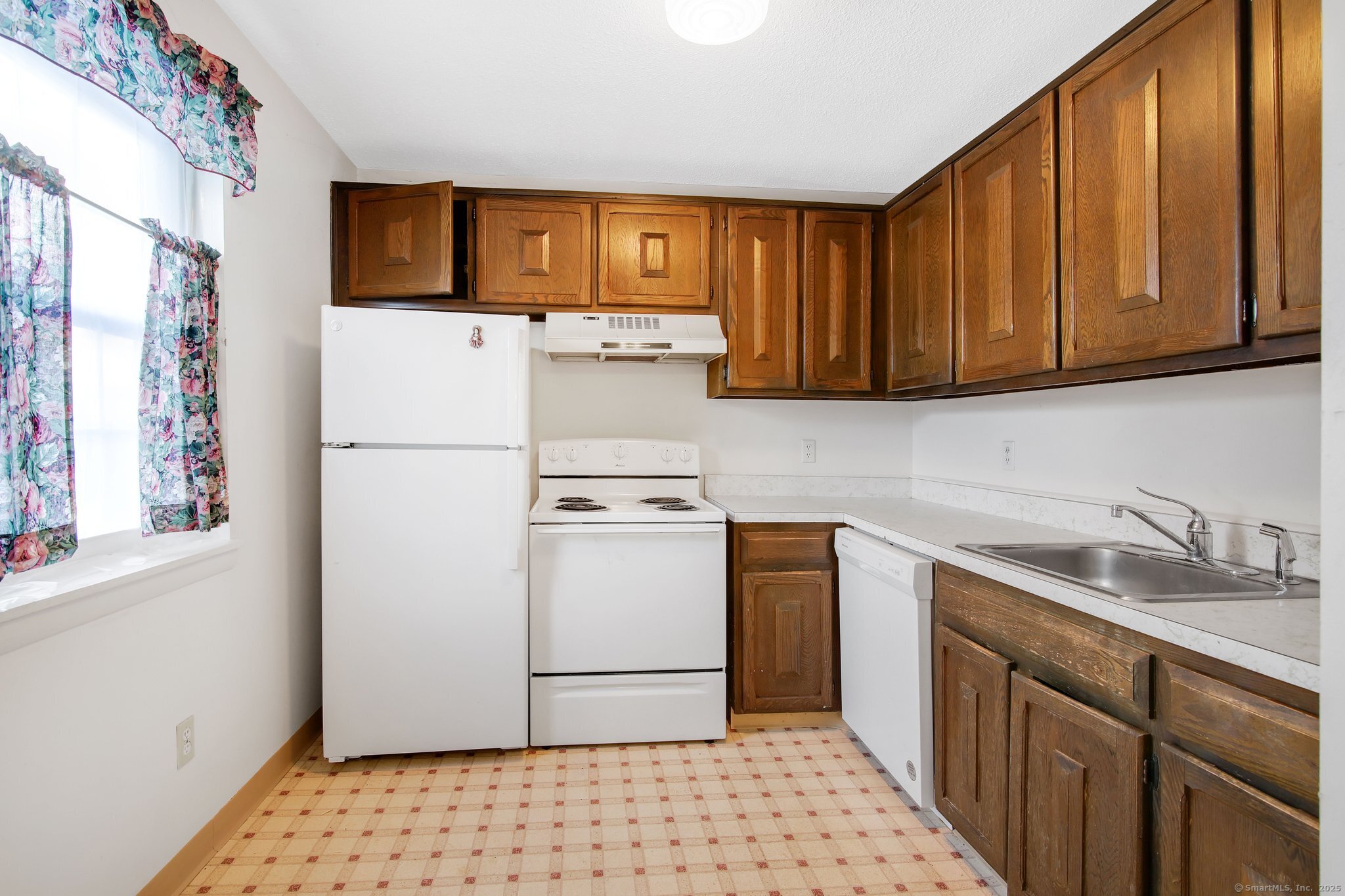 17 Bradley Circle #F, Enfield, Connecticut image 7