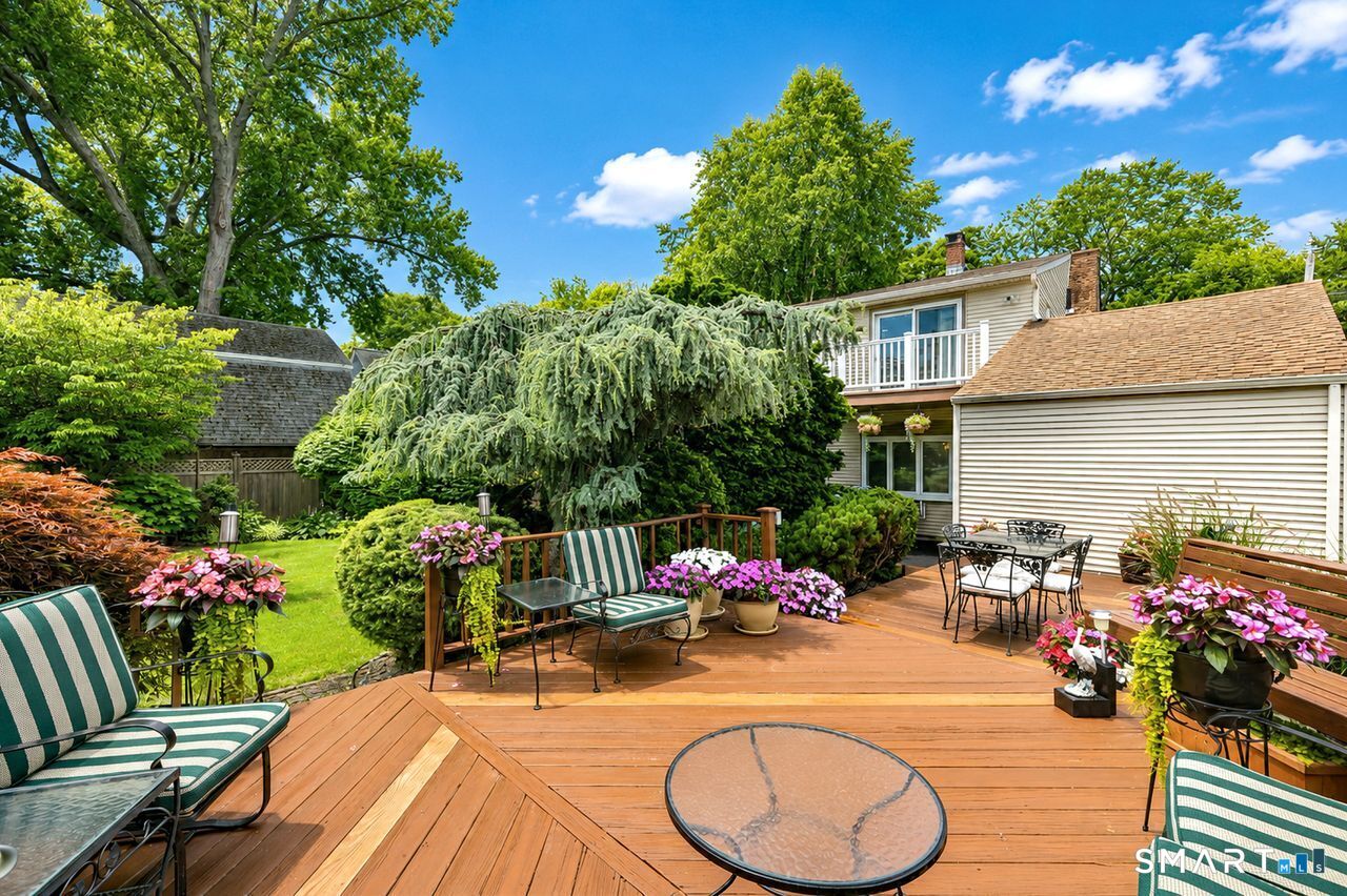 6 Harborside Drive