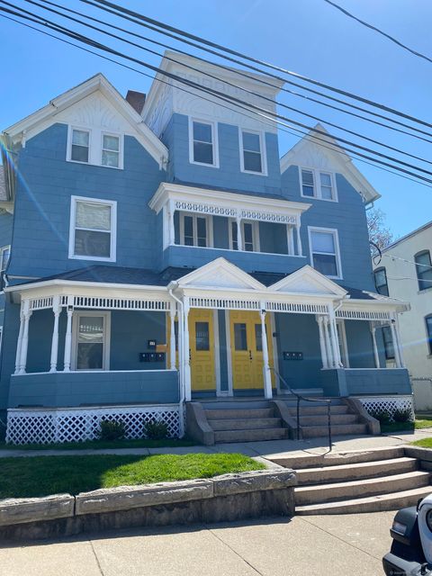 Photo of 15 Huntington Street #6, New London, CT 06320 (MLS # 24151722)
